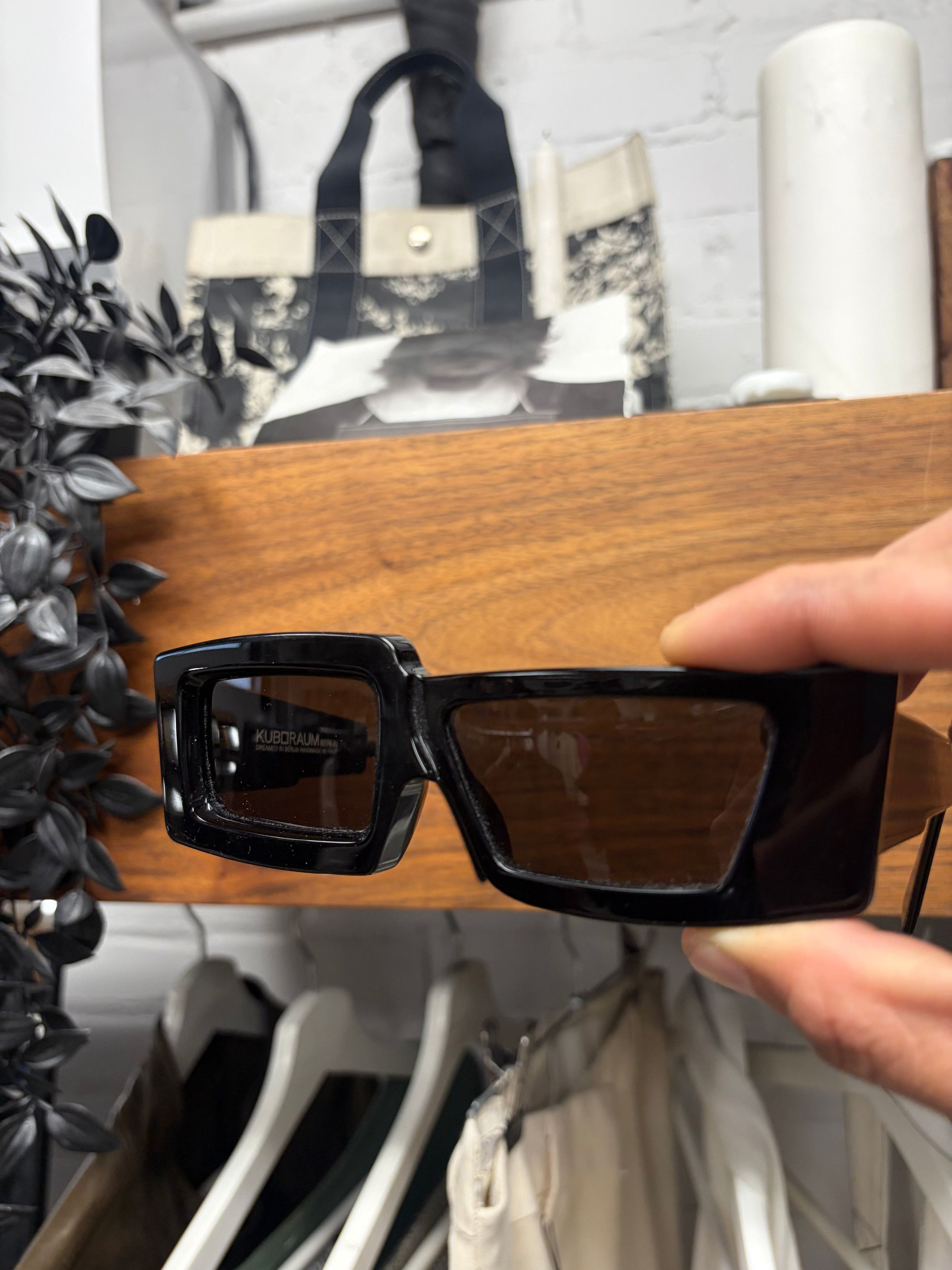 Kuboraum KUBORAUM X11 ‘Uneven’ Glossy Black Square Frame Sunglasses Size ONE SIZE - 2 Thumbnail