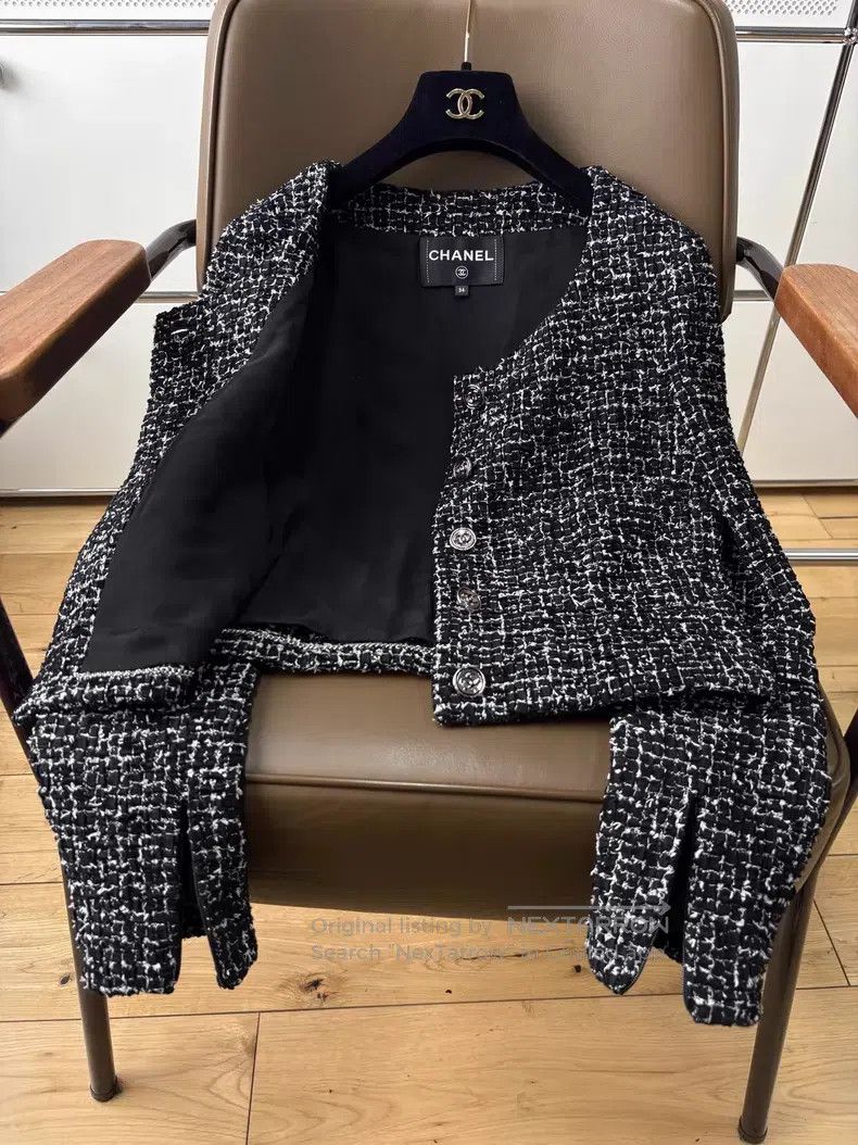 Chanel Chanel 24B black and white plaid tweed single-breasted rou Size XXS / US 00 / IT 34 - 5 Thumbnail