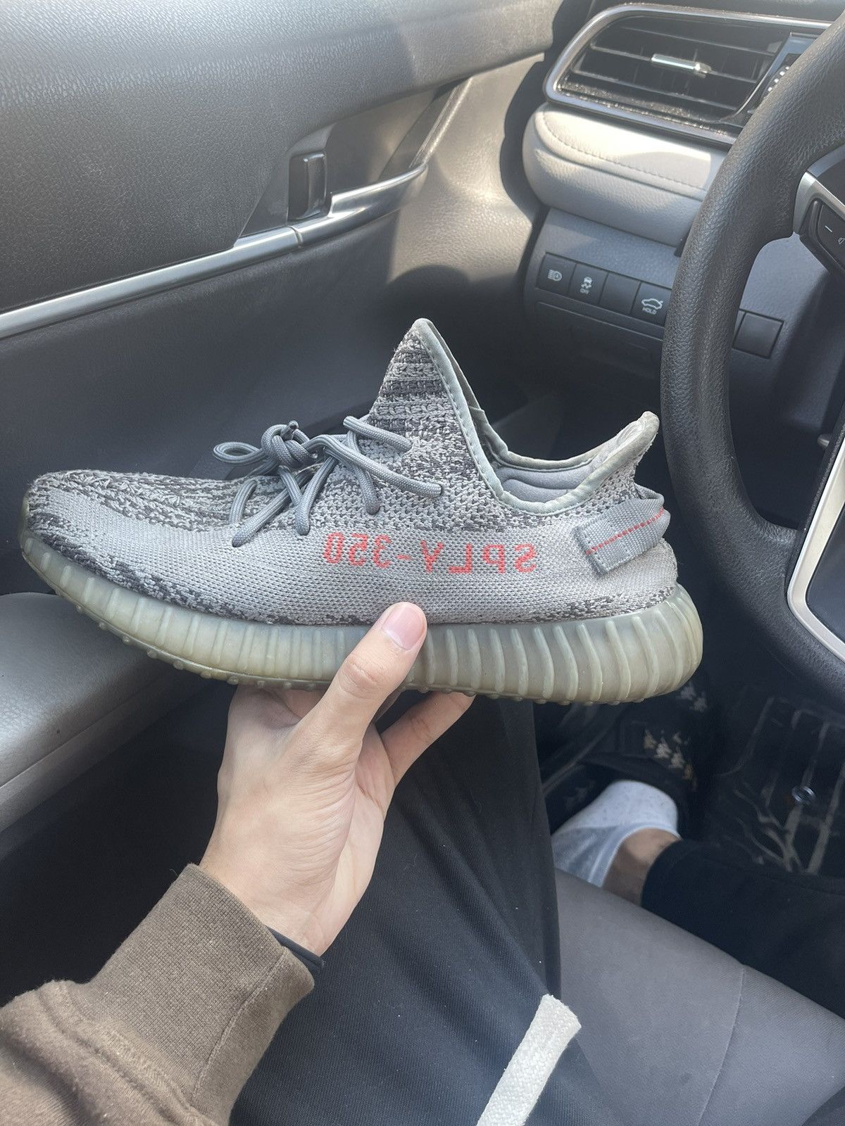 Adidas × Kanye West Yeezy 350 v2 Beluga 2.0 Size US 10 / EU 43 - 13 Thumbnail