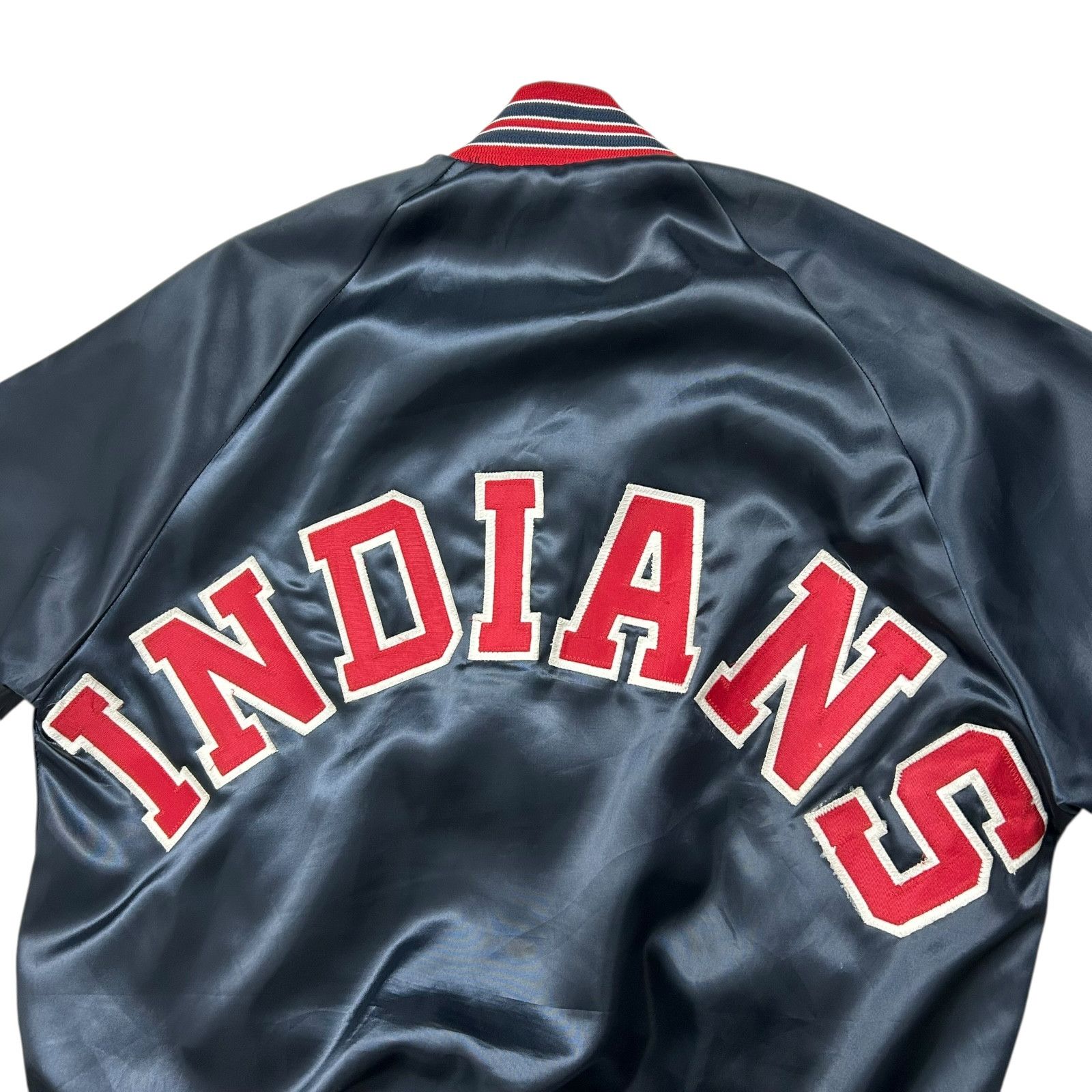 MLB VTG 90s CLEVELAND INDIANS CHALK LINE SATIN JACKET SPELL OUT Size US M / EU 48-50 / 2 - 3 Thumbnail