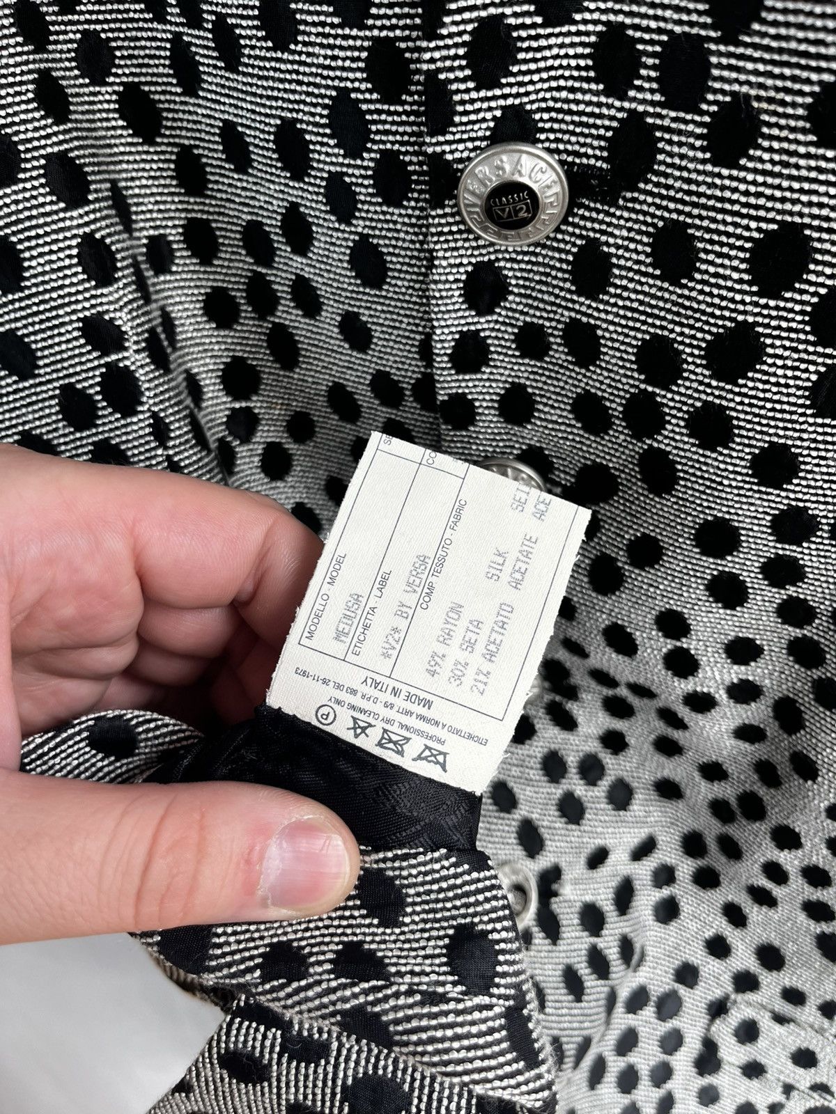 Versace × Versace Jeans Couture × Versus Versace Versace Classic v2 vest vintage 90s Size US M / EU 48-50 / 2 - 10 Thumbnail