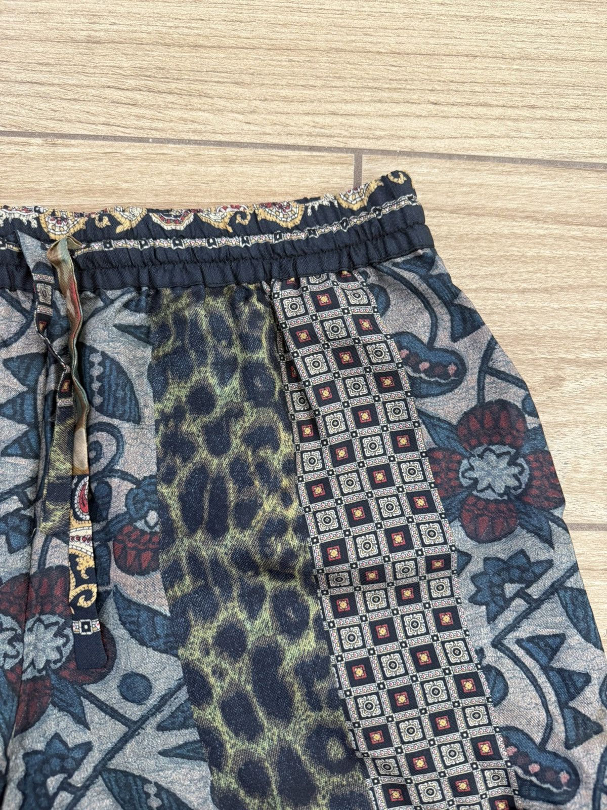 Pierre-Louis Mascia Pierre-Louis Mascia Silk Shorts Size US 31 - 4 Thumbnail