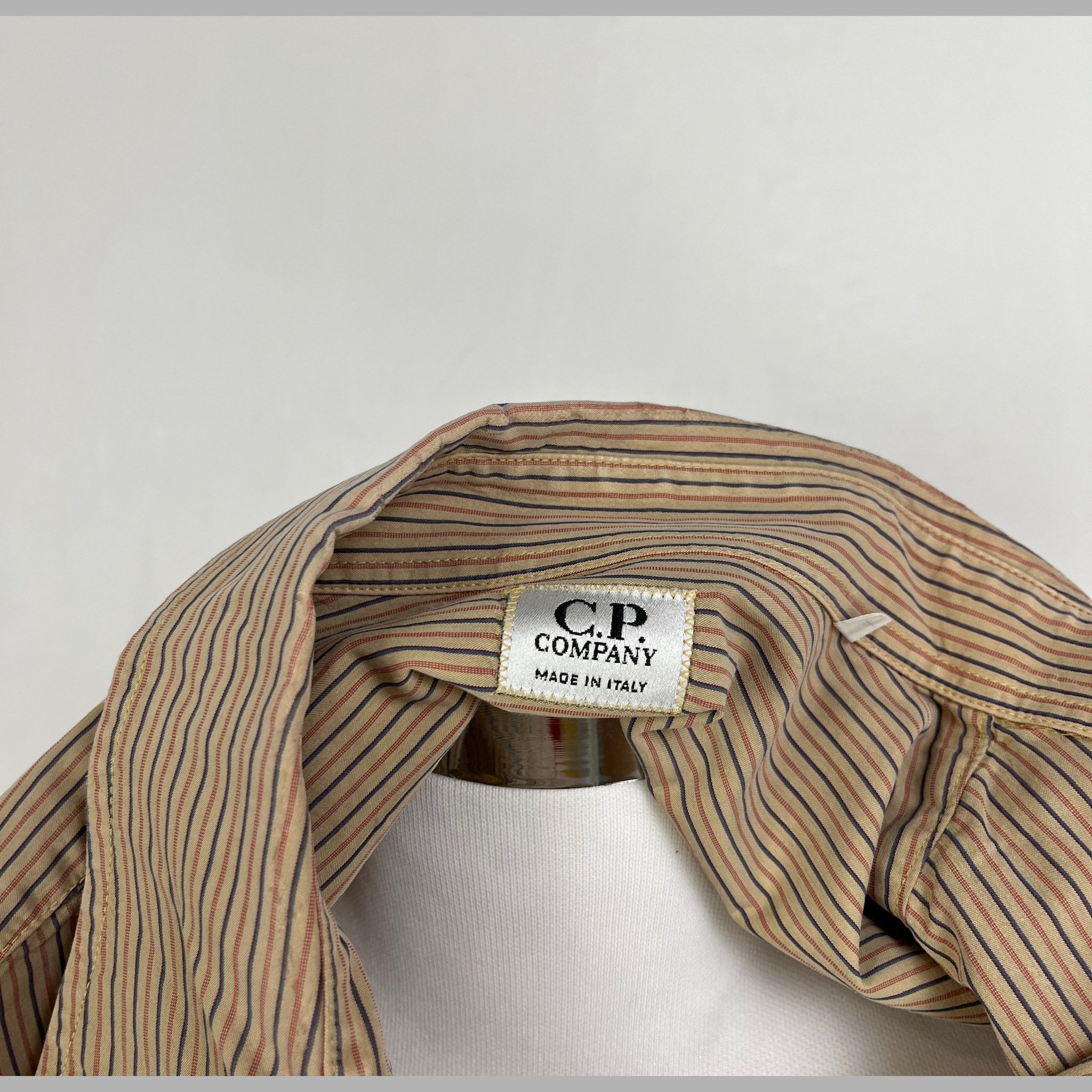 C.P. Company Camicia CP Company A righe Y2K – Taglia 4 Size US XL / EU 56 / 4 - 9 Thumbnail