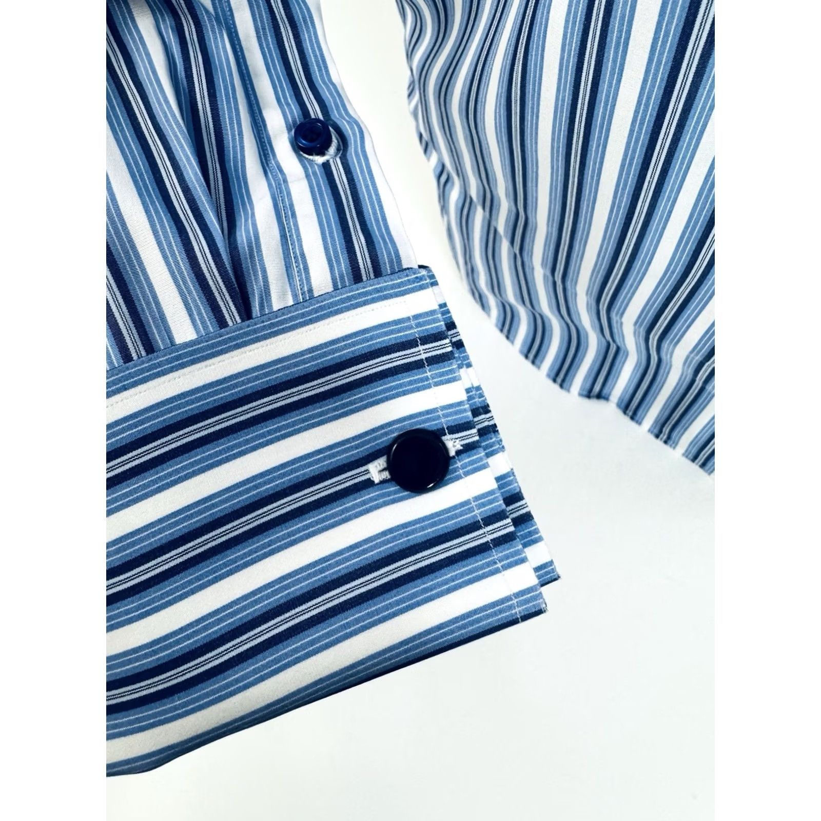 Isaia ISAIA Striped French Cuff Mens 16 / 41 Shirt Dress Shirt EXCELLENT Blue / White 41 16 V1 Mens Size US L / EU 52-54 / 3 - 4 Thumbnail