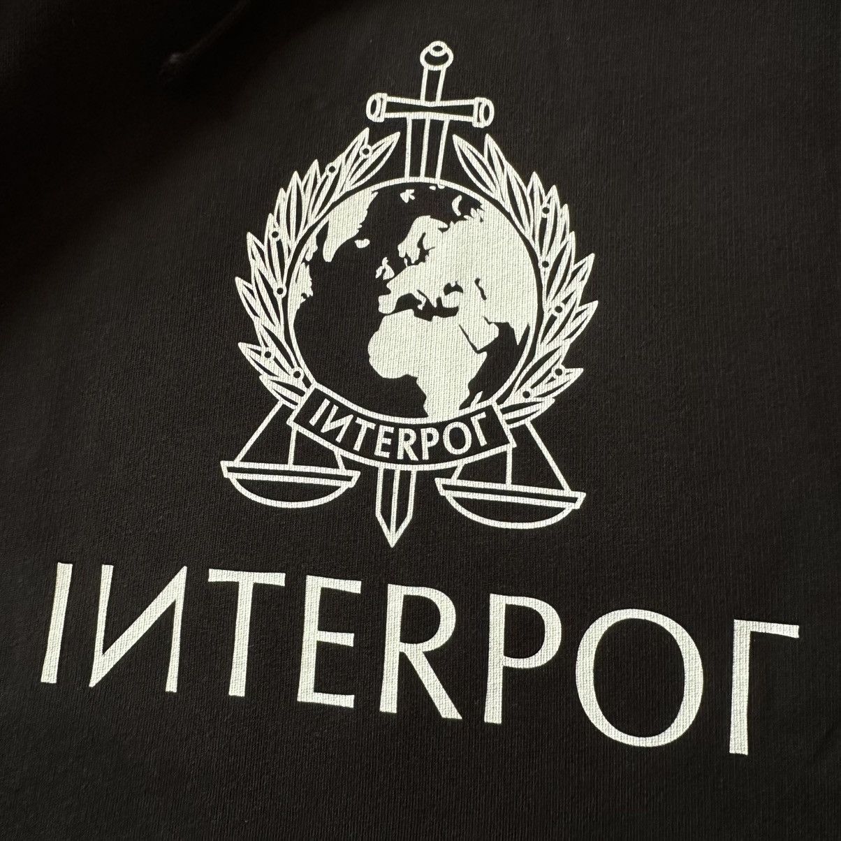 Vetements Vetements Interpol Hoodie AW19 Size US M / EU 48-50 / 2 - 3 Thumbnail