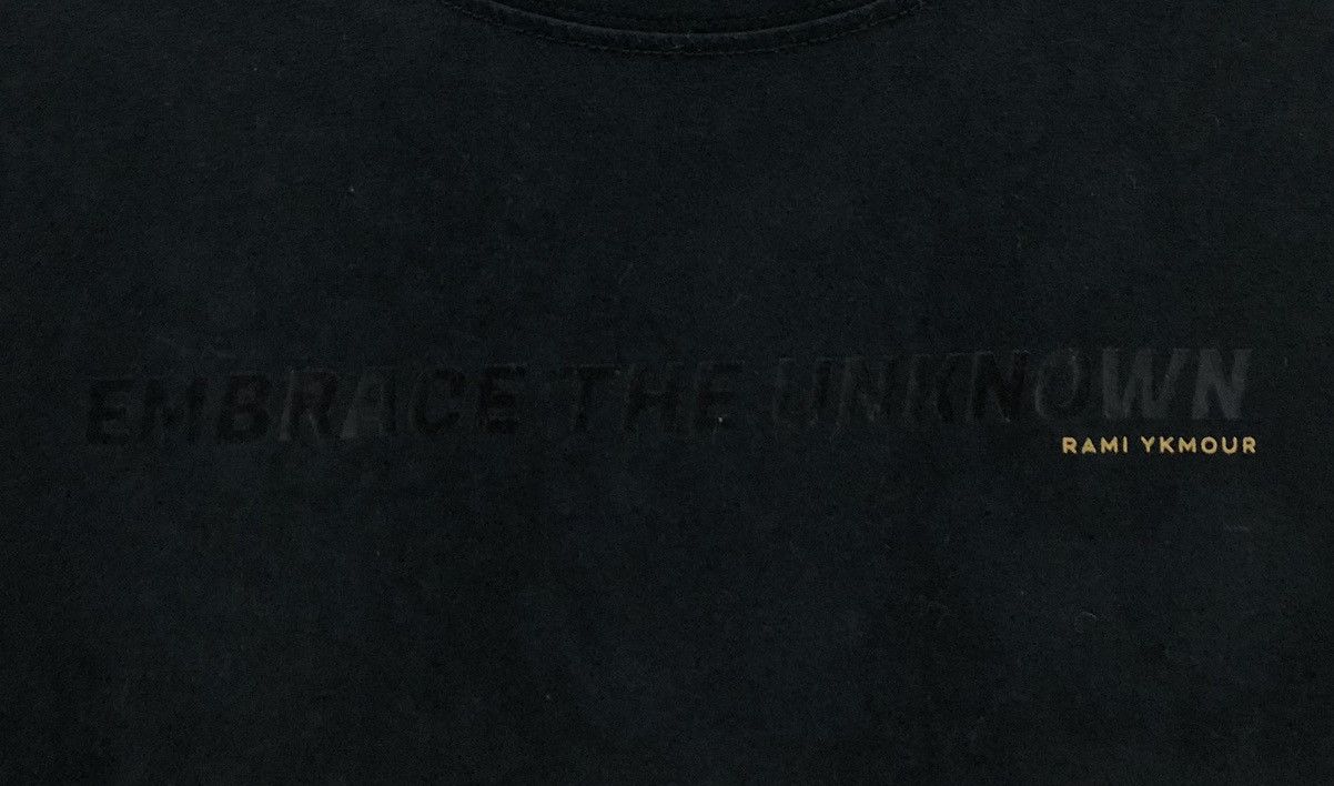 Vintage Vintage Rami Ykmour Embrace The Unknown T-Shirt Size US M / EU 48-50 / 2 - 3 Thumbnail