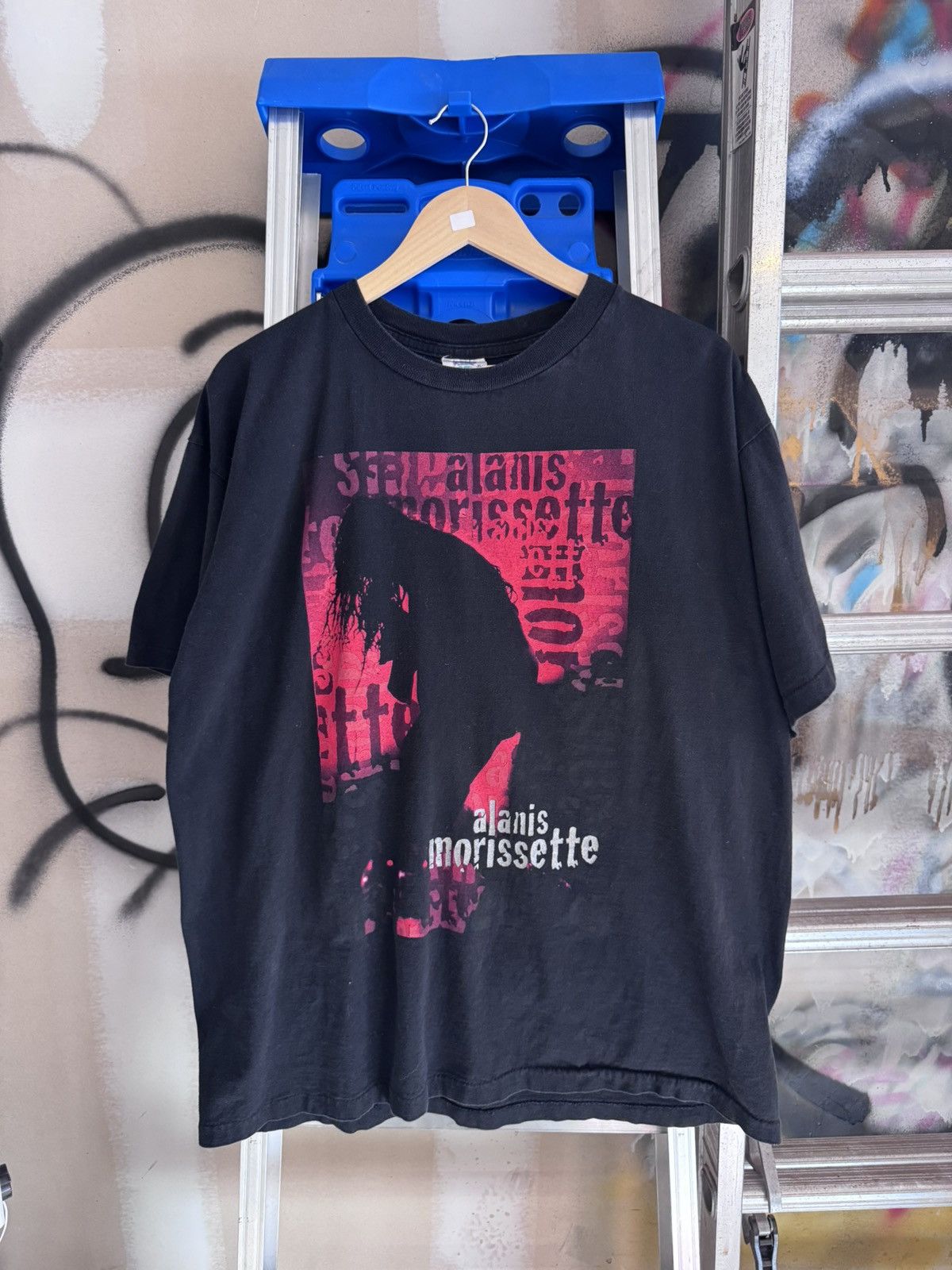Vintage 1990s Alanis Morissette “jagged little pill” tour tee XL Size US XL / EU 56 / 4 - 1 Thumbnail