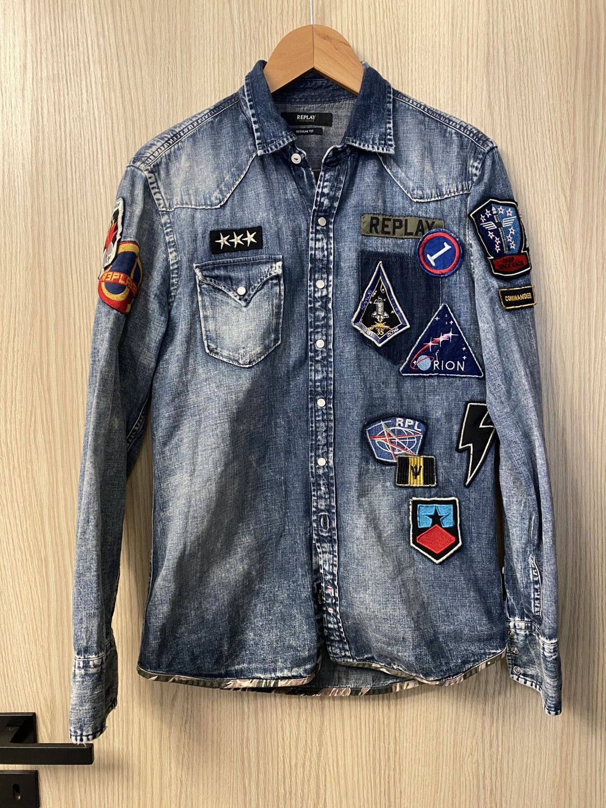 Replay Replay Heavy Washed Denim Patch Shirt | Size S | Military Size US S / EU 44-46 / 1 - 1 Thumbnail