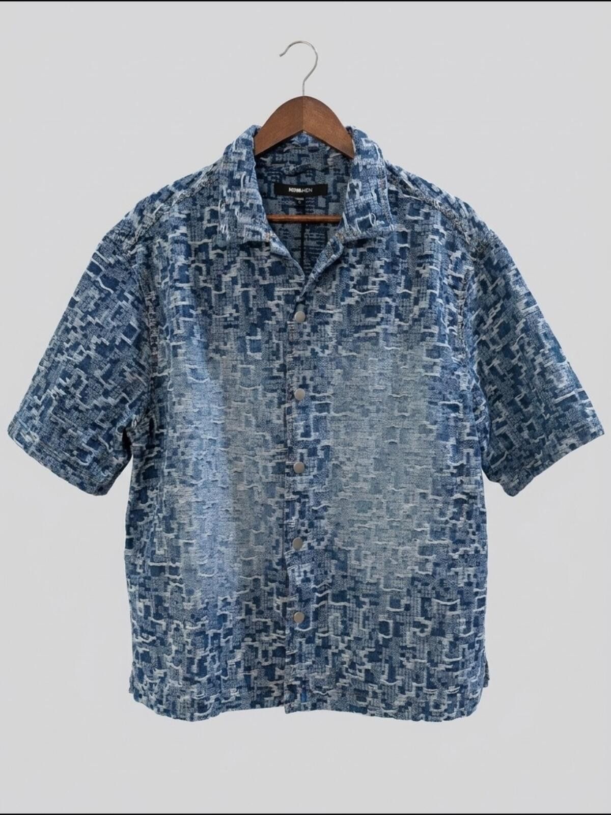 Fashion Nova Fashion Nova Blue Patterned Short-Sleeve Button-Down Shirt Size US L / EU 52-54 / 3 - 1 Thumbnail