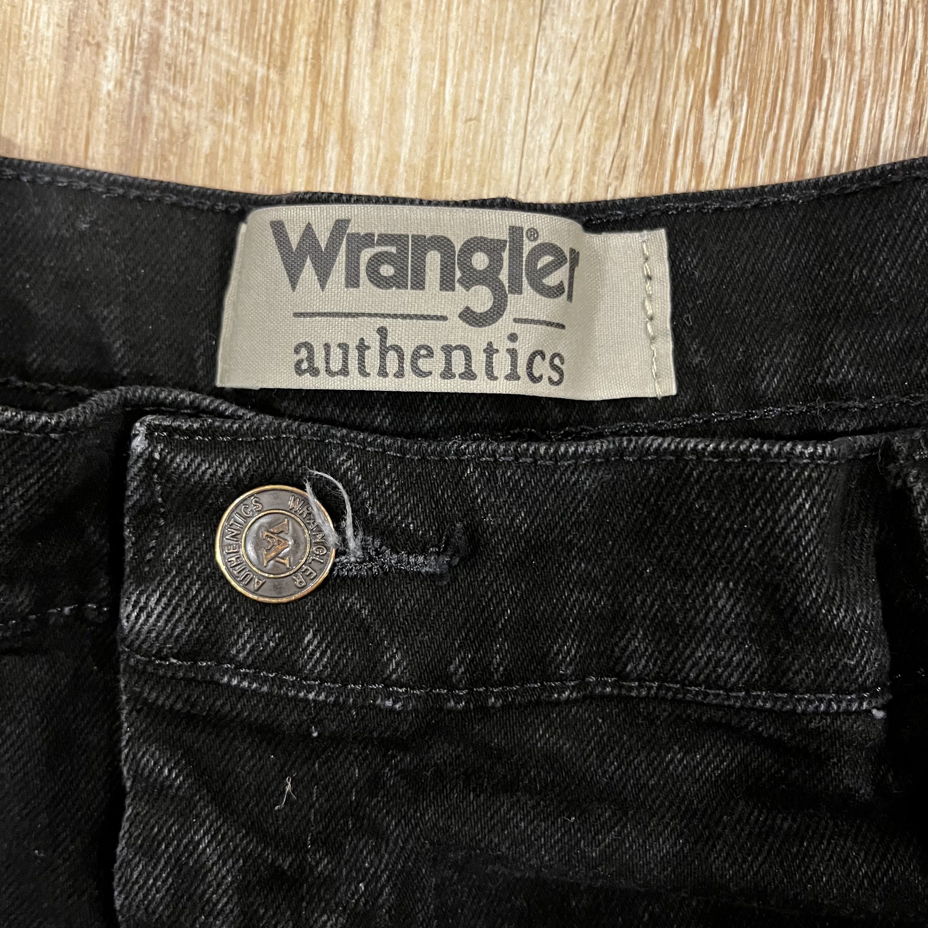 Wrangler Wrangler Authentics Men’s Black Denim Shorts - Size 42 Size US 42 / EU 58 - 2 Thumbnail