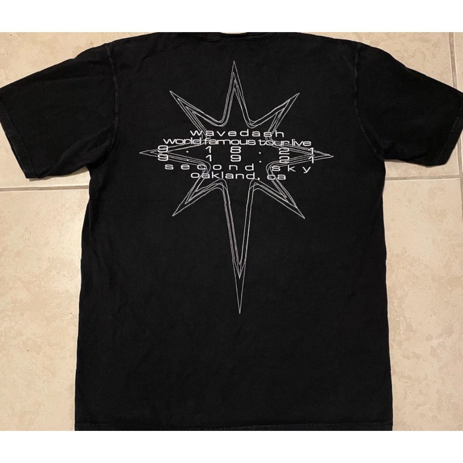Vintage VINTAGE Wavedash 2021 Faded Tour Shirt L Black Music Tour Shirt L Mens Band Concert Stripe Pattern 90s 2000s Grunge Size US L / EU 52-54 / 3 - 2 Thumbnail
