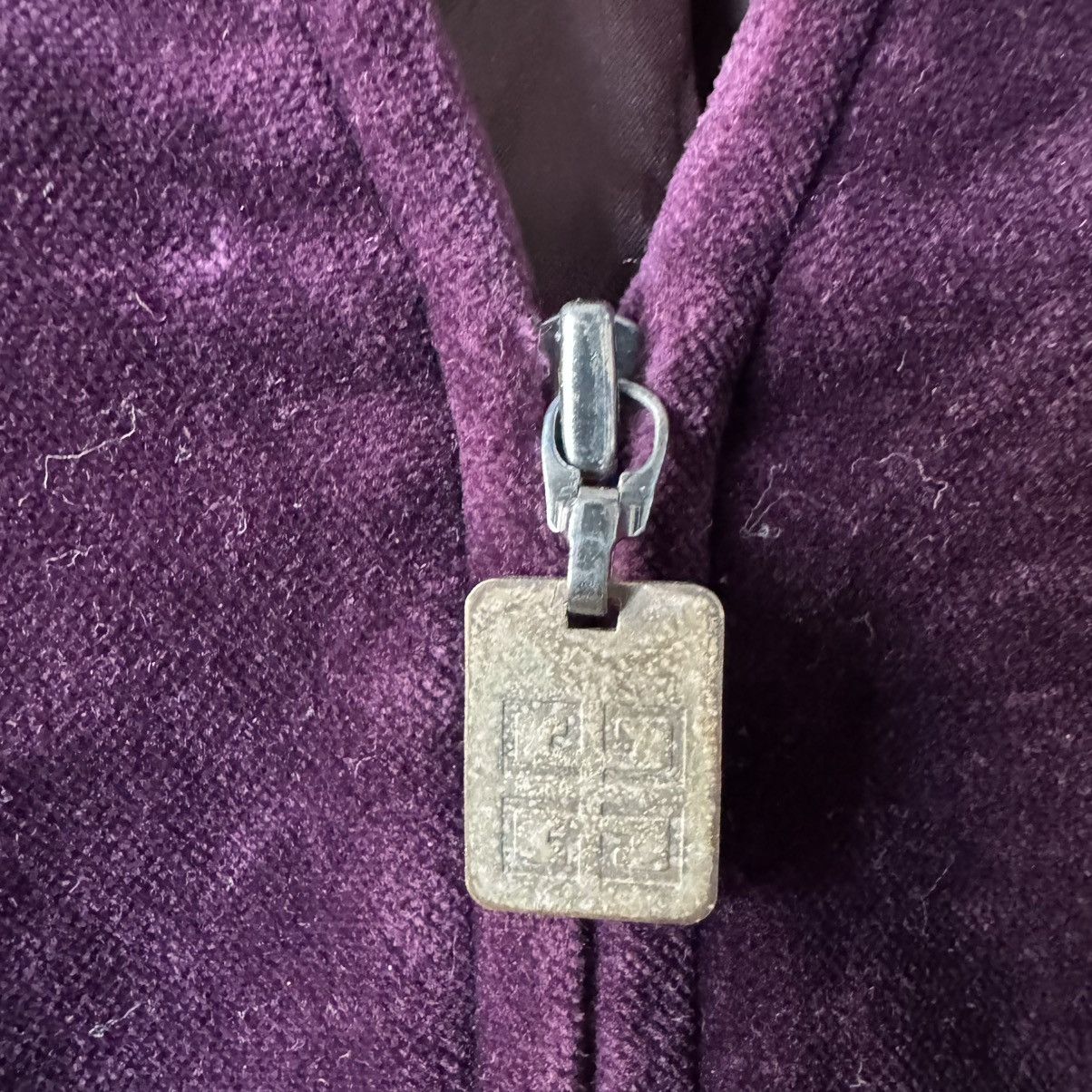 Givenchy 1990 Givenchy Boutiques Velvet Purple Zipper Coat Size S / US 4 / IT 40 - 5 Thumbnail
