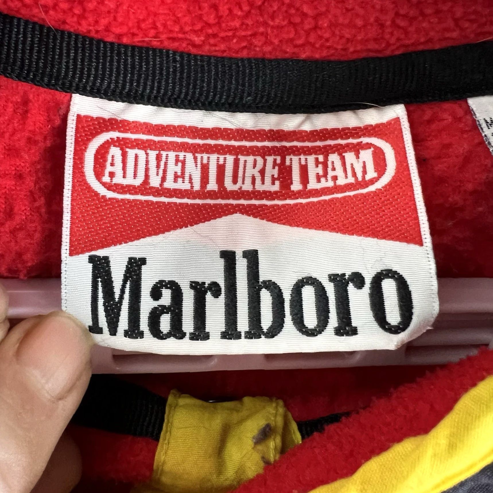 Marlboro VINTAGE Marlboro Adventure Team Fleece Pullover 1/4 Zip Sweatshirt Mens L Red Size US L / EU 52-54 / 3 - 5 Thumbnail