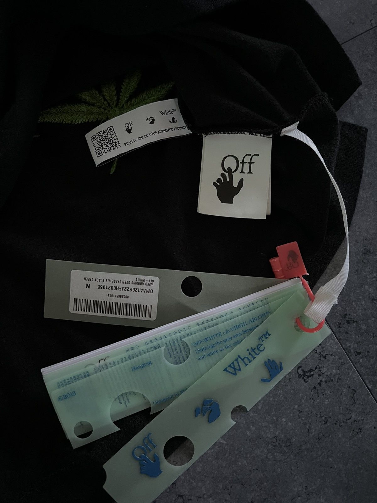 Off-White New Off-White Weed Arrows Over Skate Short-Sleeve Tee Size US M / EU 48-50 / 2 - 6 Thumbnail