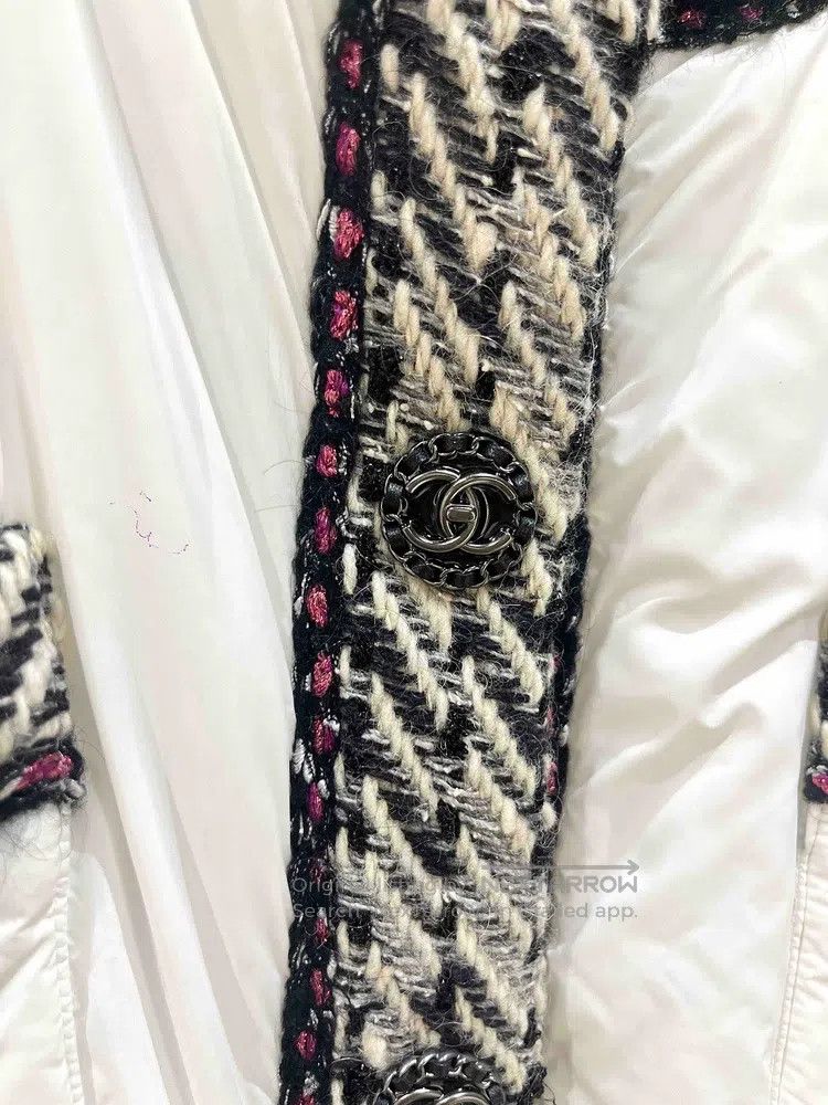 Other Chanel Black and White Forest Series Down Jacket Size XS / US 0-2 / IT 36-38 - 7 Thumbnail