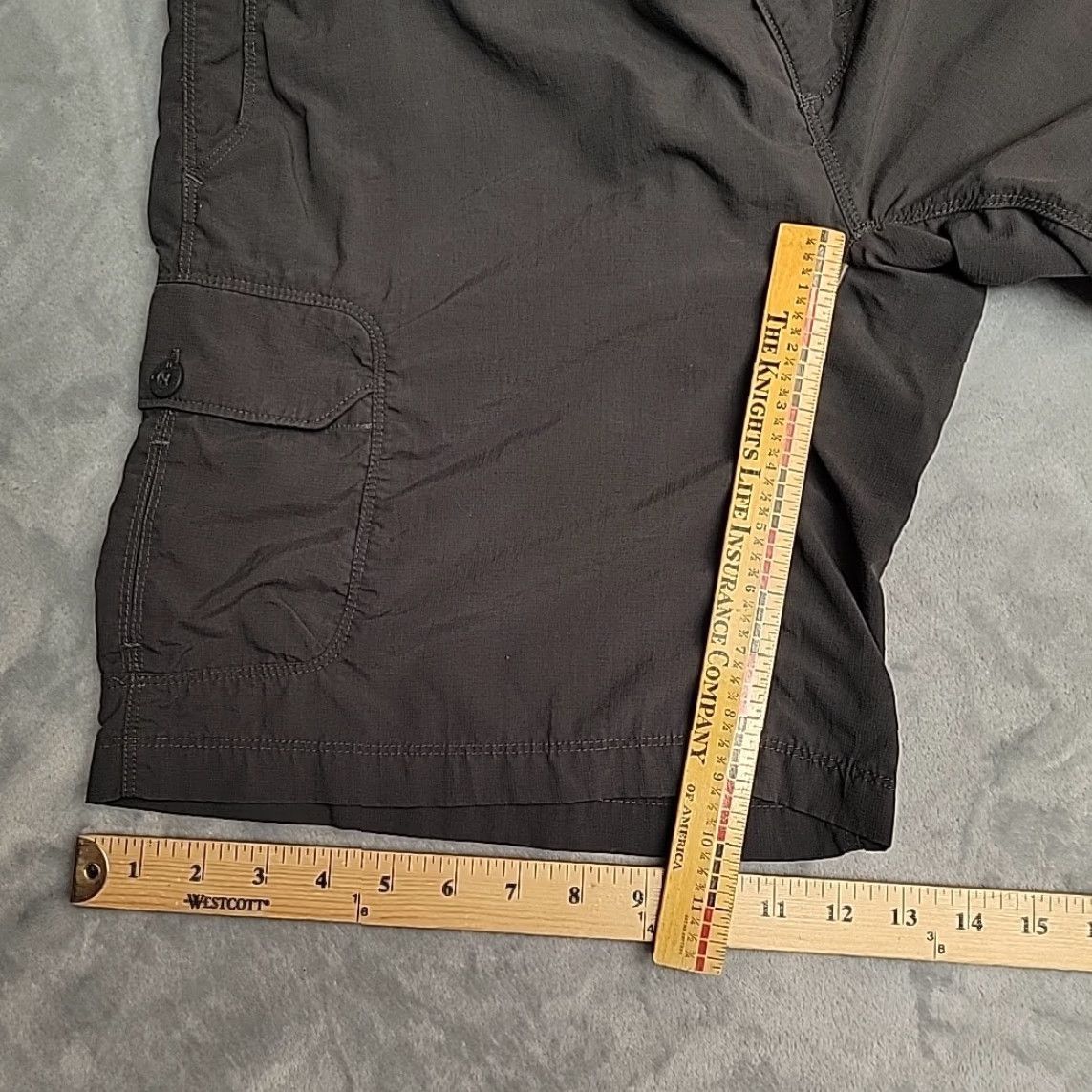 The North Face The North Face Shorts Men L Gray Performance Nylon Elastic Waist Lightweight Casua l Travel Pockets Zipper Slash Pocket Machine Washable Mens Size US 33 - 8 Thumbnail