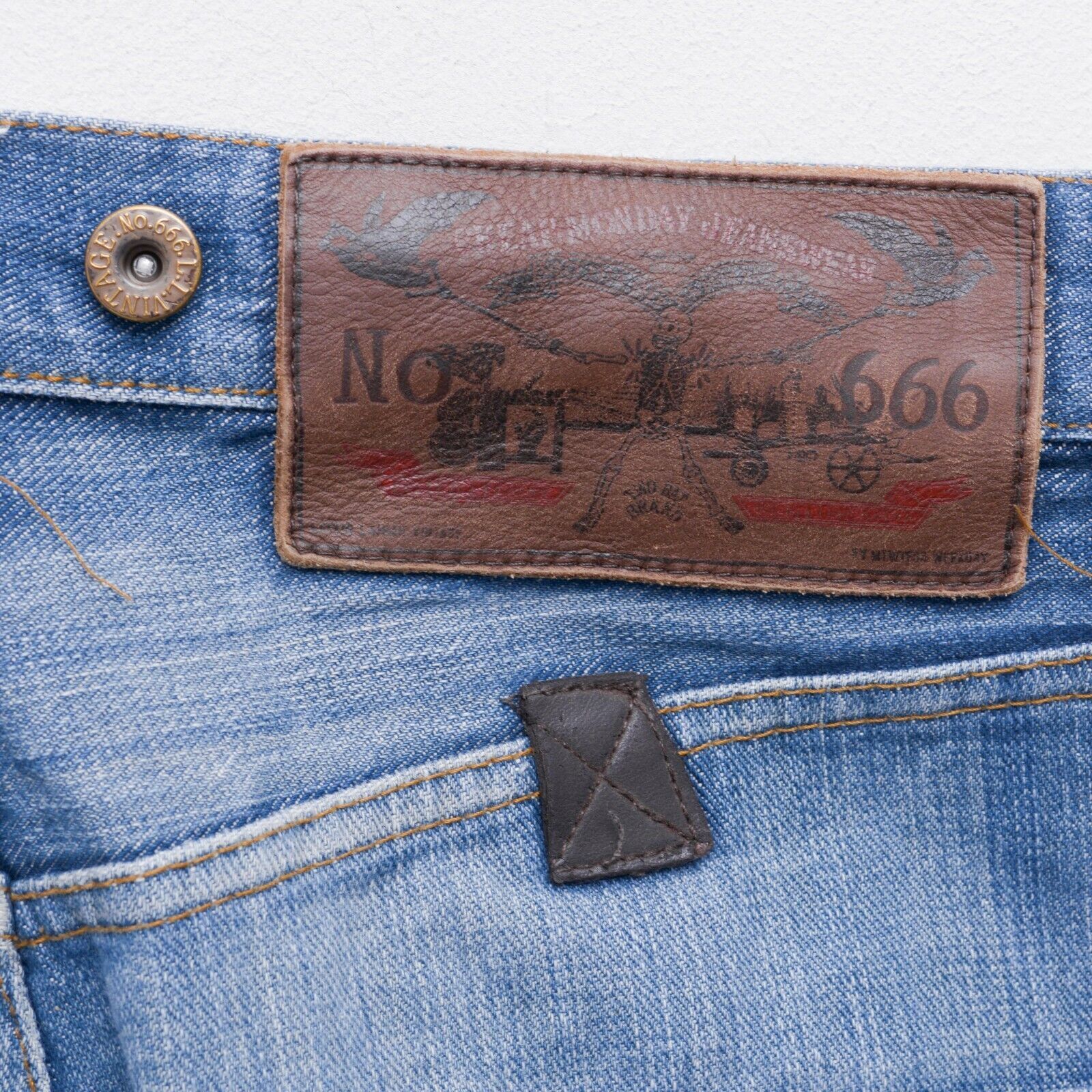 Cheap Monday 666 Cheap Unwash Men's W34 L32 Jeans Denim Suspenders button Size US 34 / EU 50 - 7 Thumbnail