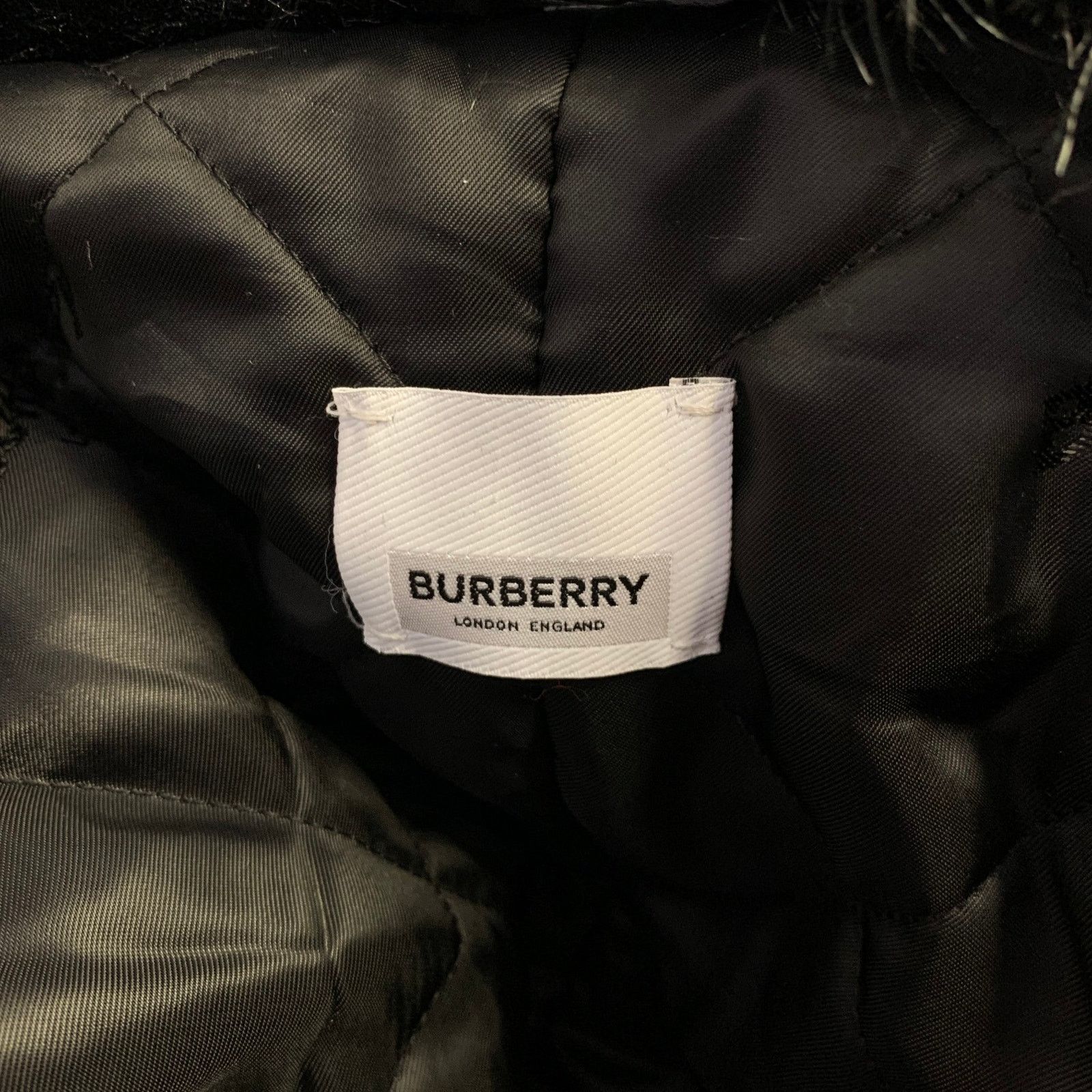 Burberry BURBERRY FW22 Black Textured Polyamide Off-Shoulder Coat Size US XXS / EU 40 - 7 Thumbnail