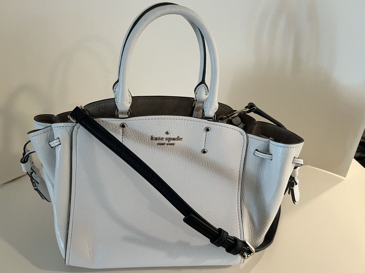 Kate Spade *** NEW*** Kate Spade White Tegan Satchel Leather Crossbody Size ONE SIZE - 1 Thumbnail
