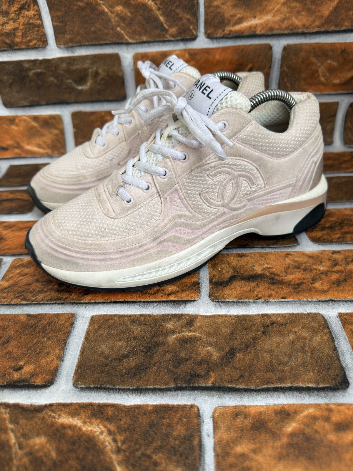 Chanel 🔥CC Logo trainers Size US 7.5 / IT 37.5 - 1 Thumbnail