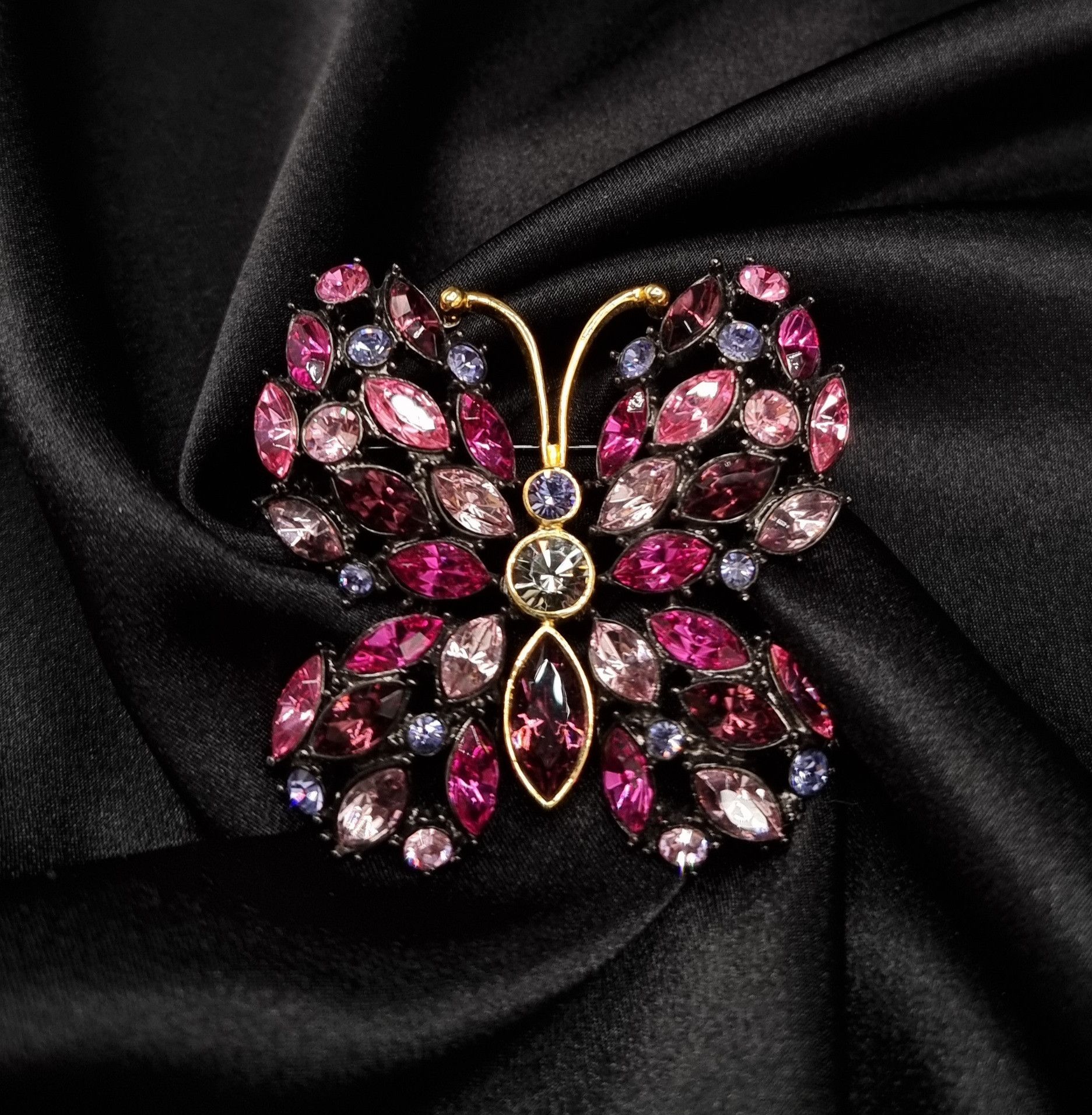 Joan Rivers Vintage Joan Rivers Brooch Pink Crystal Butterfly Statement Size ONE SIZE - 5 Thumbnail