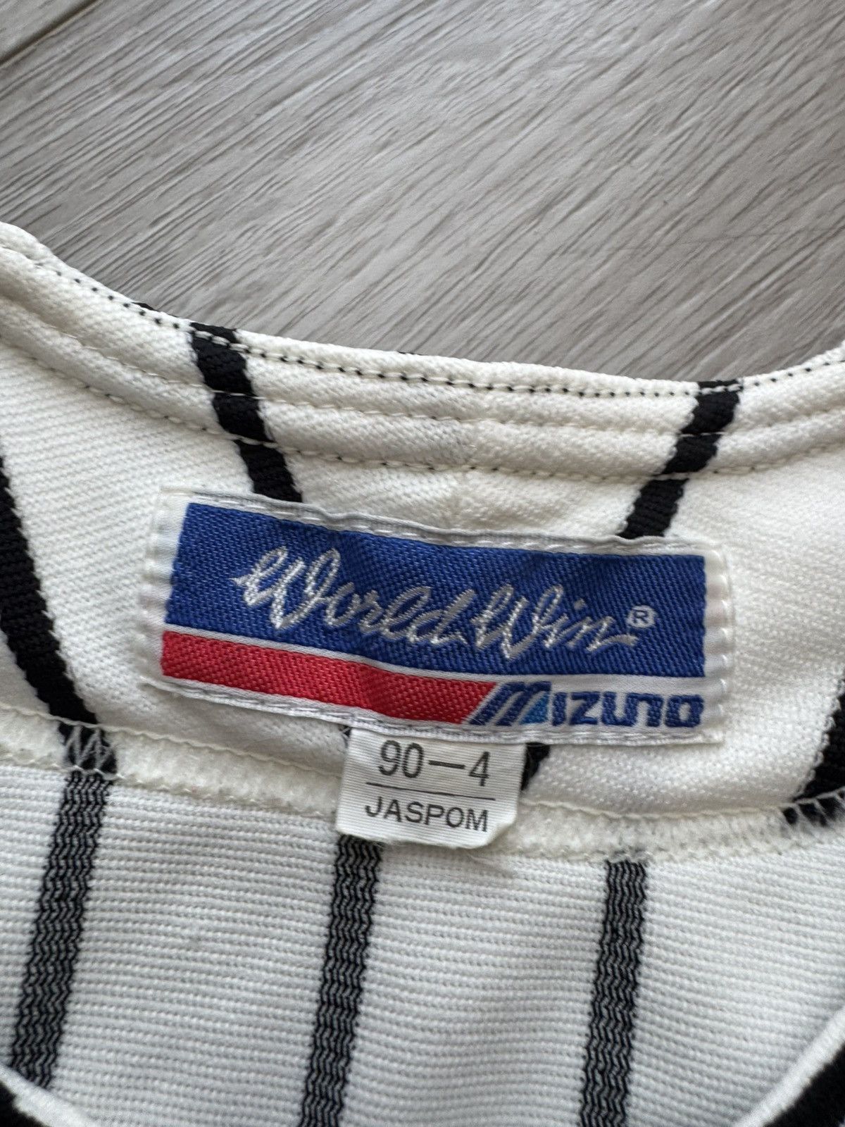 Mizuno 🔥 Mizuno “WATCH 55” Japan Game Jersey w/ Kanji – JASPO M Size US L / EU 52-54 / 3 - 3 Thumbnail