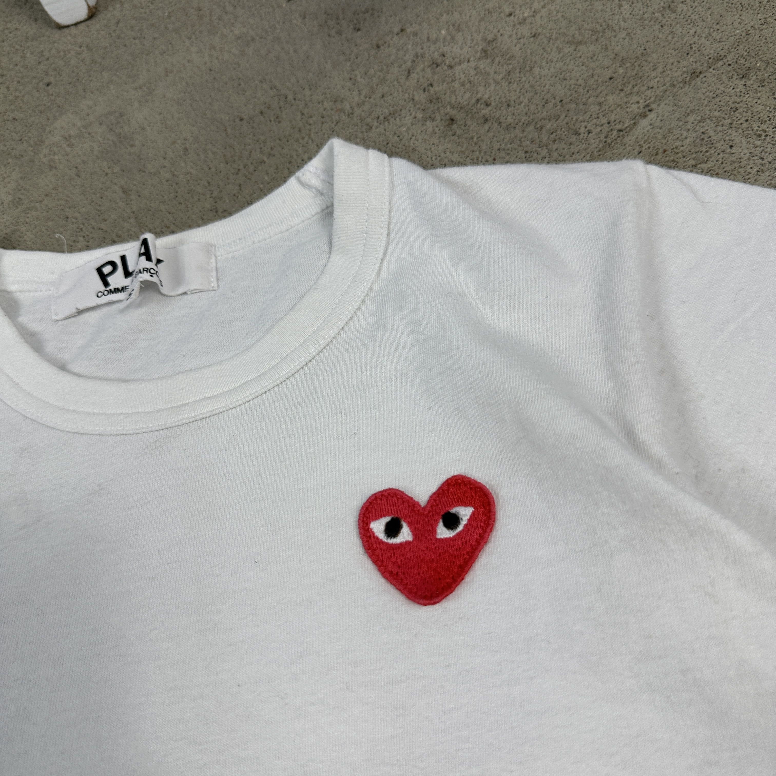Comme des Garcons × Vintage Vintage Y2K Streetwear Heart Print Comme Des Garcons T-shirt Size XS / US 0-2 / IT 36-38 - 4 Thumbnail