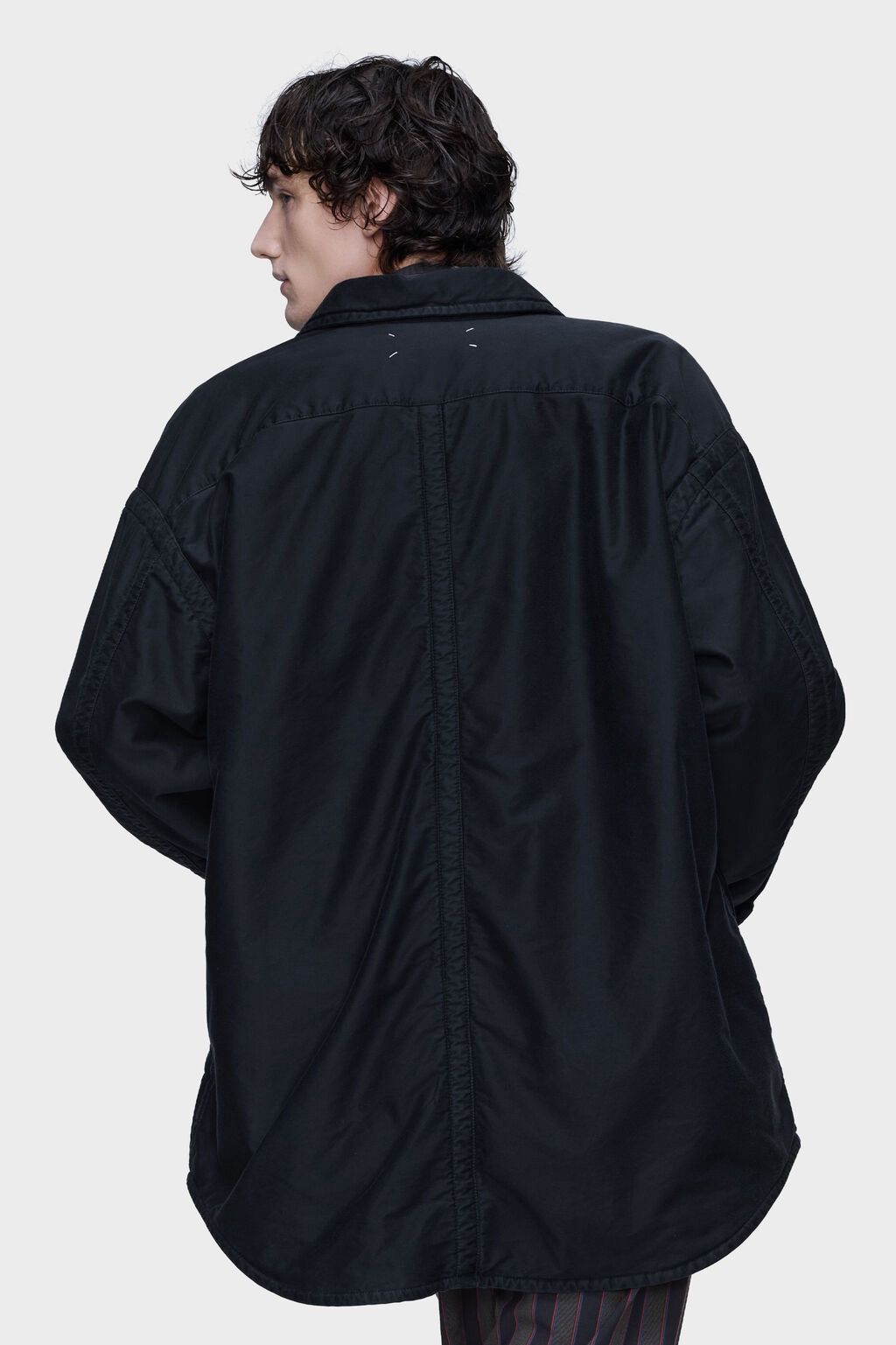 Maison Margiela Maison Margiela Oversized Black Shirt – Size 46 – New w/Tags Size US S / EU 44-46 / 1 - 14 Thumbnail