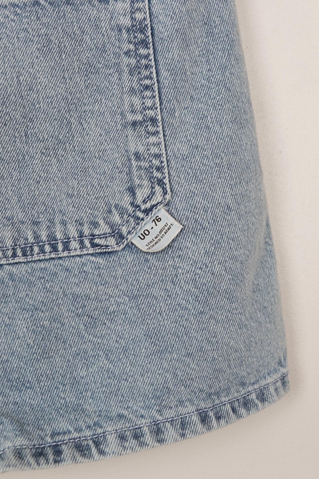 Bdg 2020's BDG Light Wash High Rise Carpenter Denim Shorts Size 40" / US 18 - 4 Thumbnail