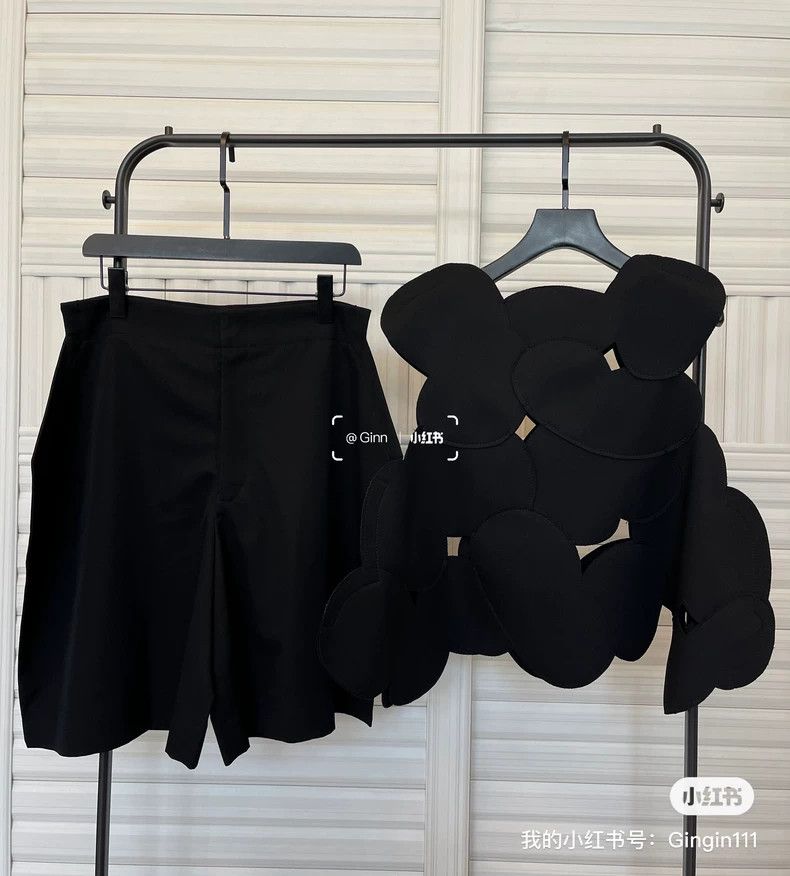 Comme des Garcons Comme Des Garcons Mainline two-dimensional vest and pants Size XS / US 0-2 / IT 36-38 - 1 Thumbnail