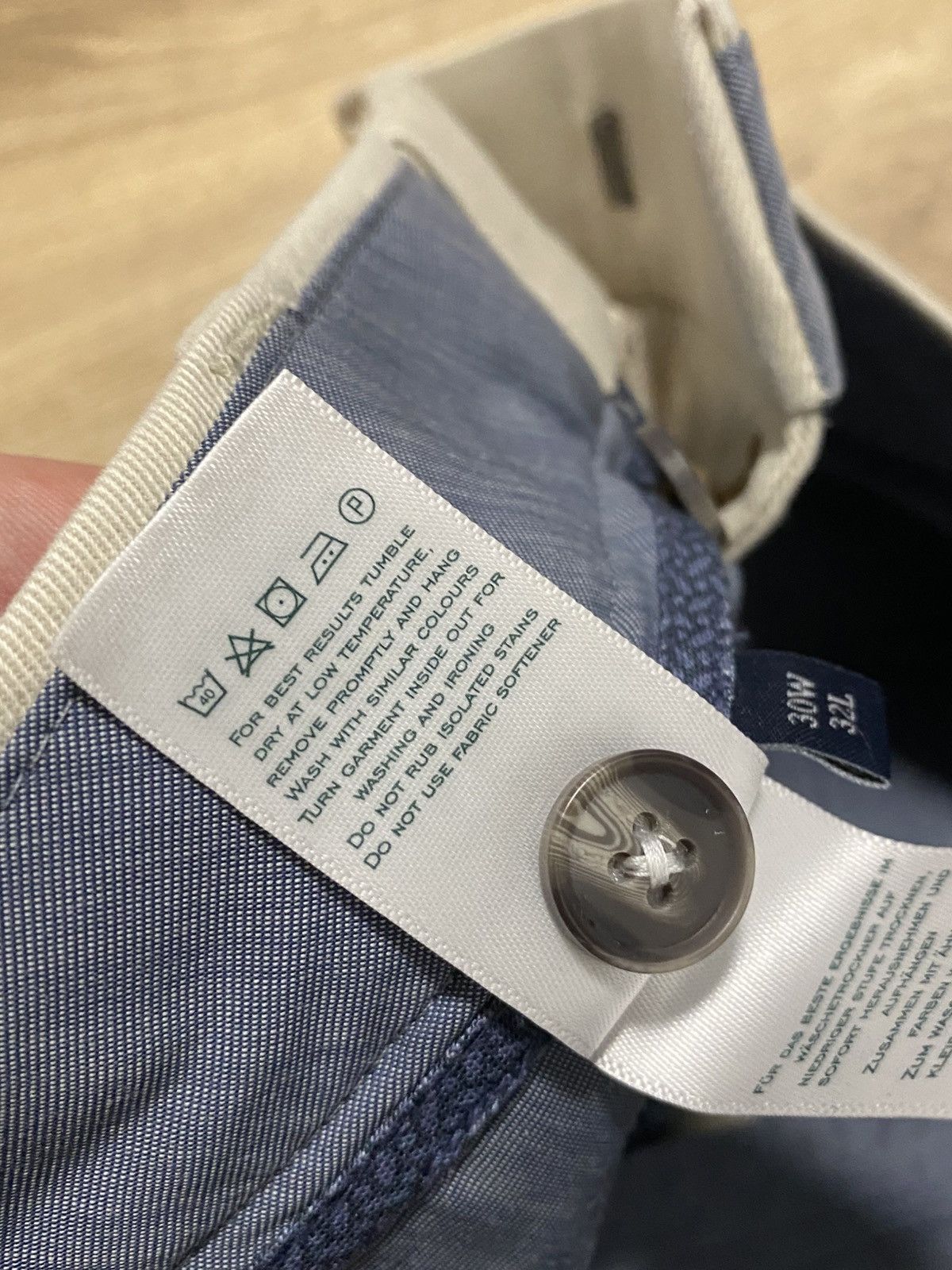 Charles Tyrwhitt Charles Tyrwhitt Beige Slim Fit Chinos Pants Size: 30 Size US 30 / EU 46 - 6 Thumbnail