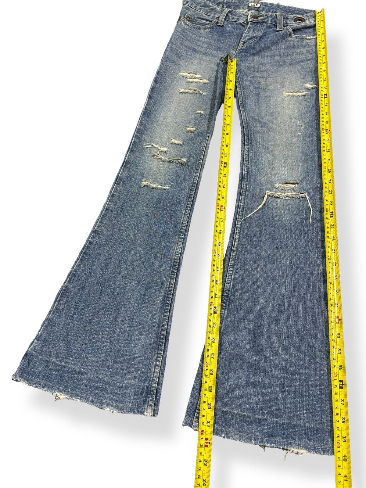 Le Grande Bleu (L.G.B.) Le Grande Bleu L.G.B. Wolfcut Flare Distressed Jeans Size US 29 - 14 Thumbnail