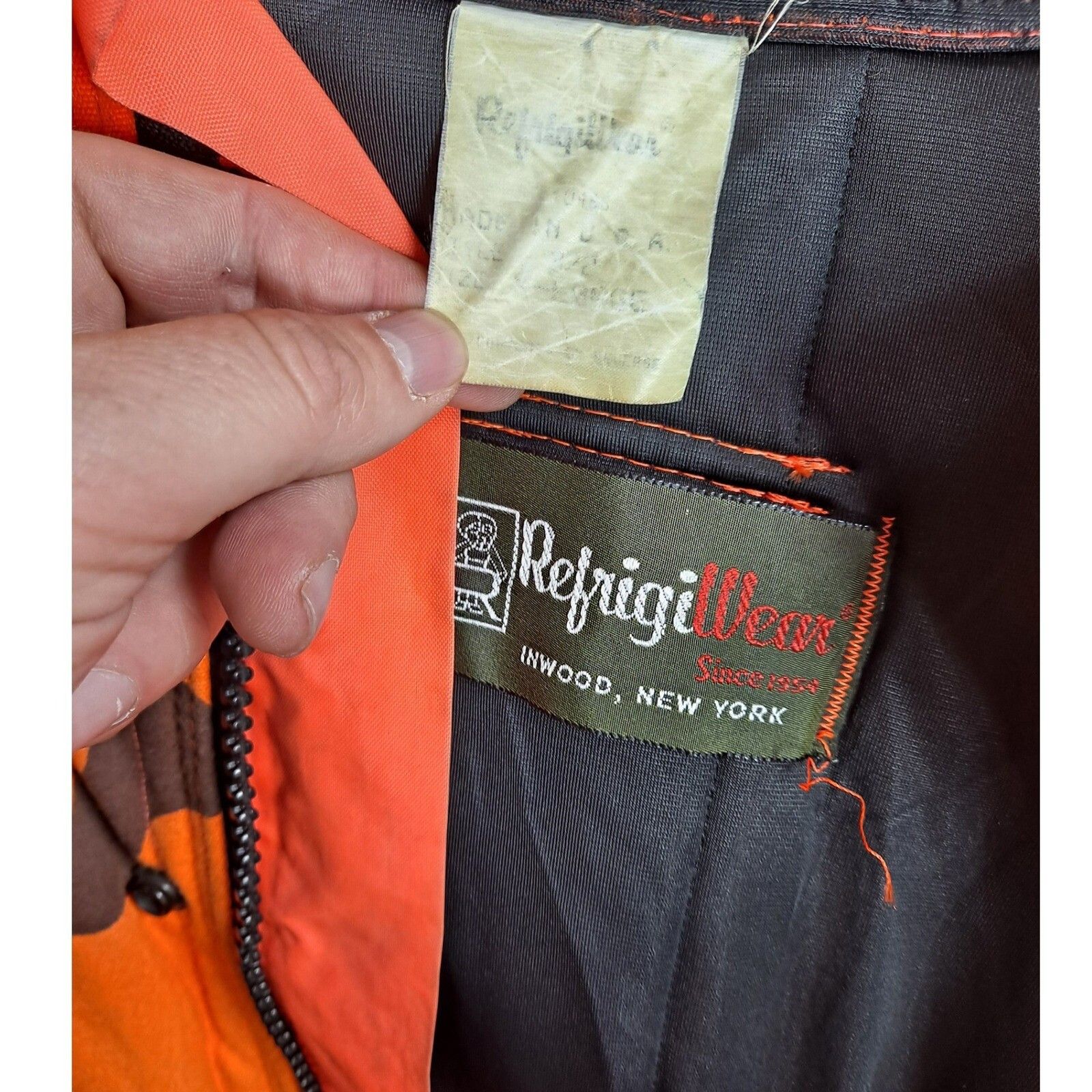 Other RefrigiWear Hunting Jacket Puffer Coat and Bib Overalls Oran Size US XL / EU 56 / 4 - 7 Thumbnail