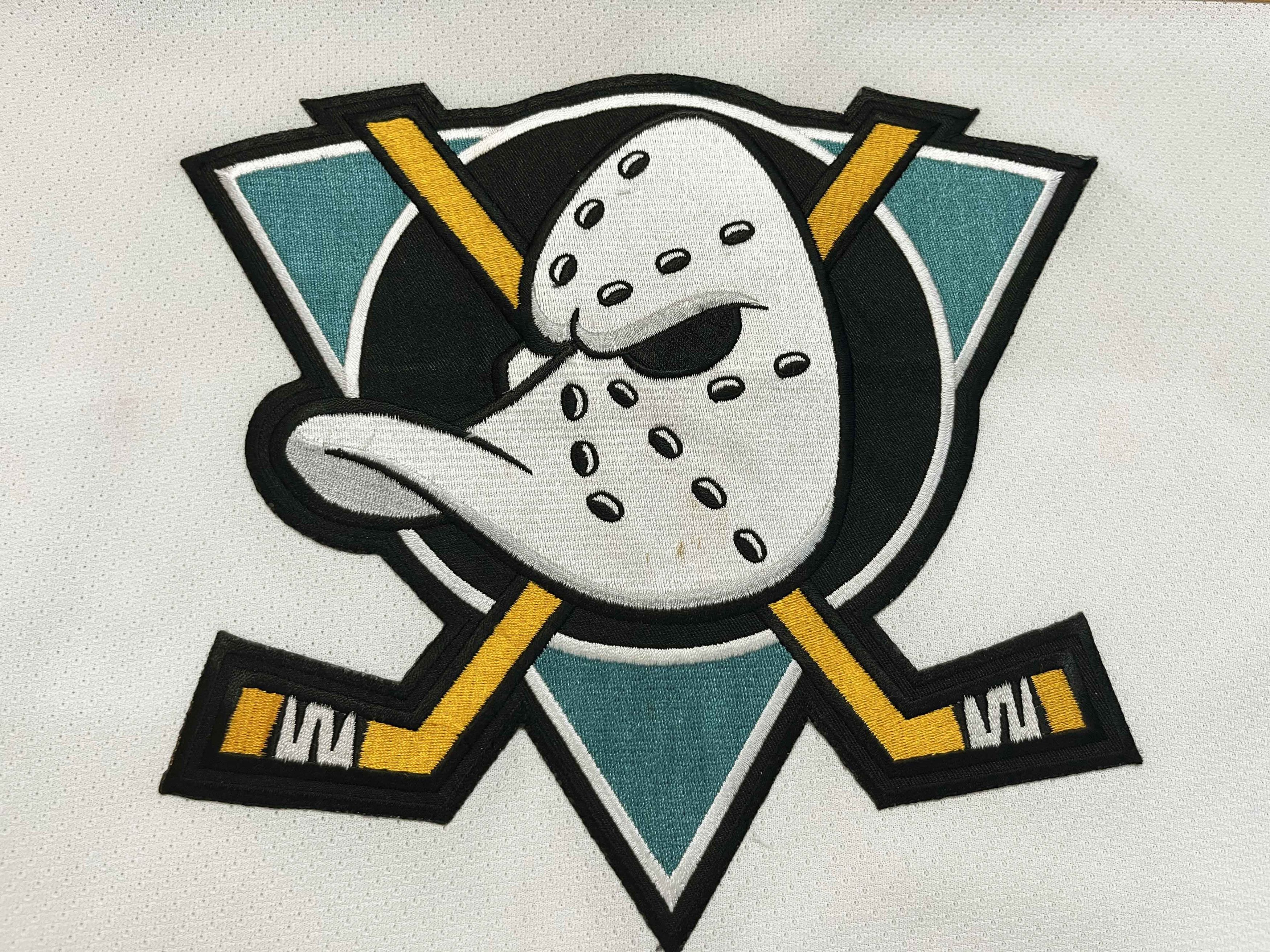 Ccm CCM Anaheim Mighty Ducks NHL Hockey Jersey Size US S / EU 44-46 / 1 - 2 Thumbnail