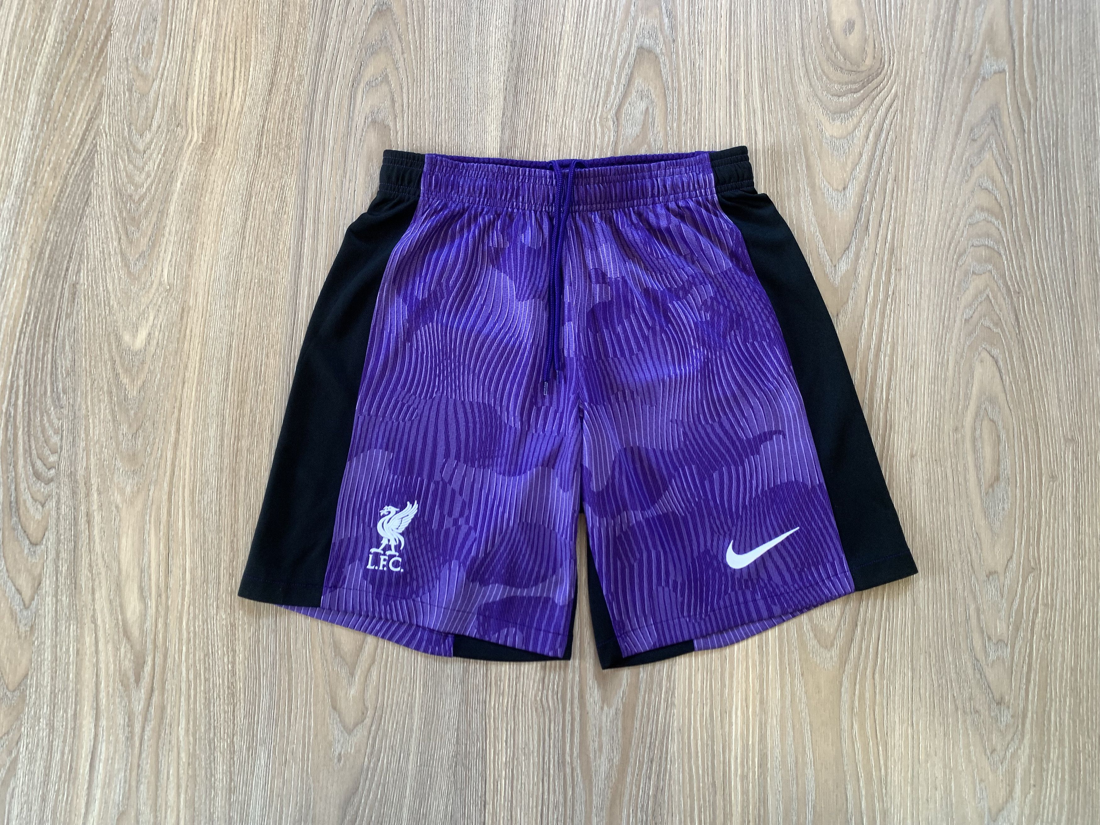 Nike Mens Nike Liverpool Stadium Third Shorts Size US 32 / EU 48 - 1 Thumbnail
