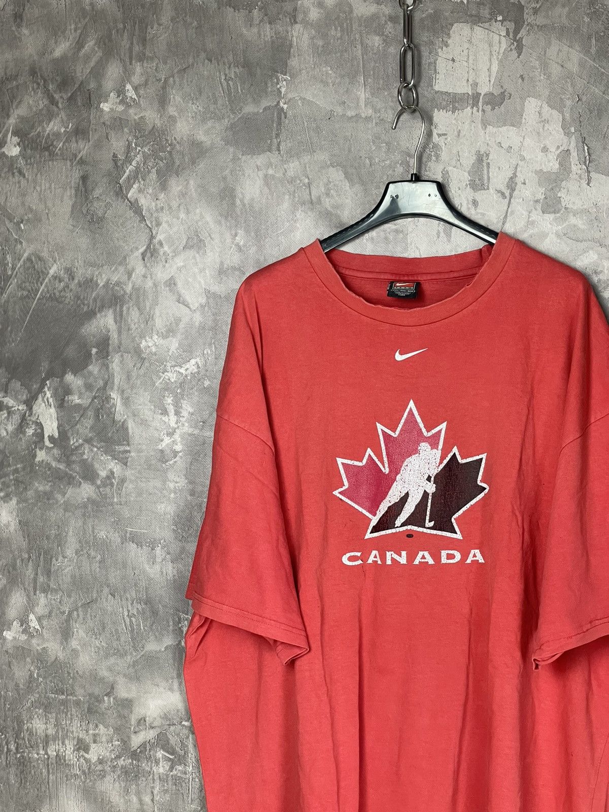 Nike × Vintage Y2K Nike Sportswear Canada Hockey Vintage T Shirt Size US XXL / EU 58 / 5 - 3 Thumbnail