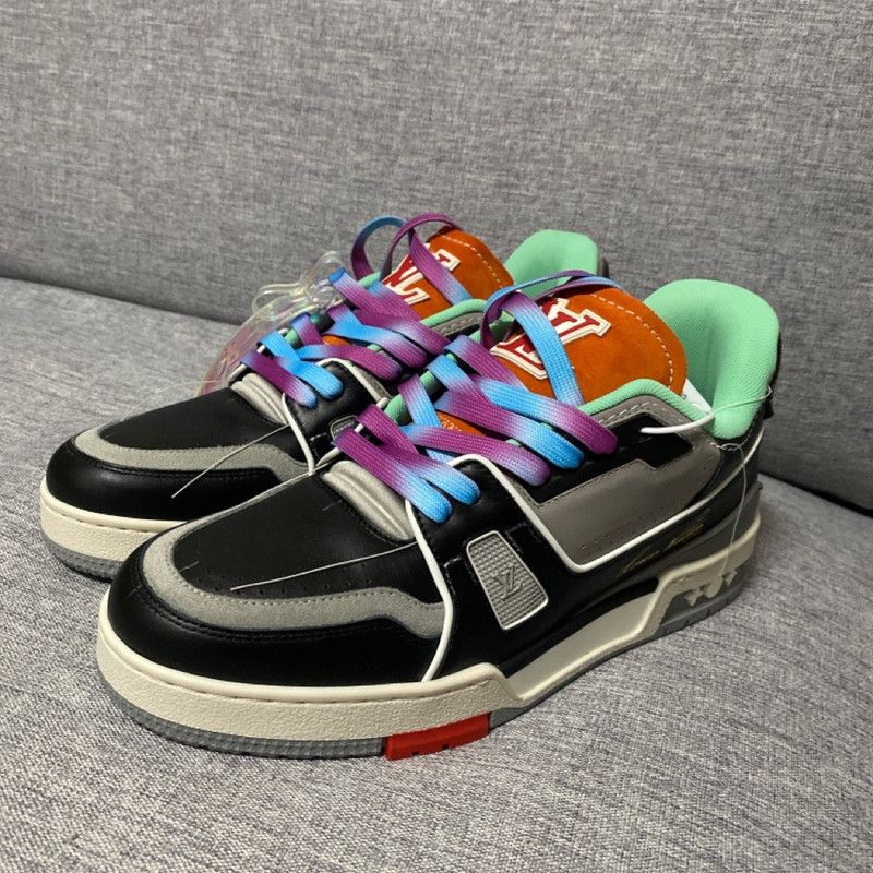 Louis Vuitton Louis Vuitton Trainer Fashion Sneakers for Men 0079 Size US 7.5 / EU 40-41 - 1 Thumbnail