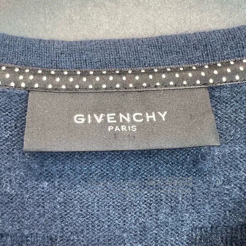 Givenchy Givenchy L / Gray Blue Knit Plaid Crew Neck Long Sleeve Sw Size US L / EU 52-54 / 3 - 3 Thumbnail