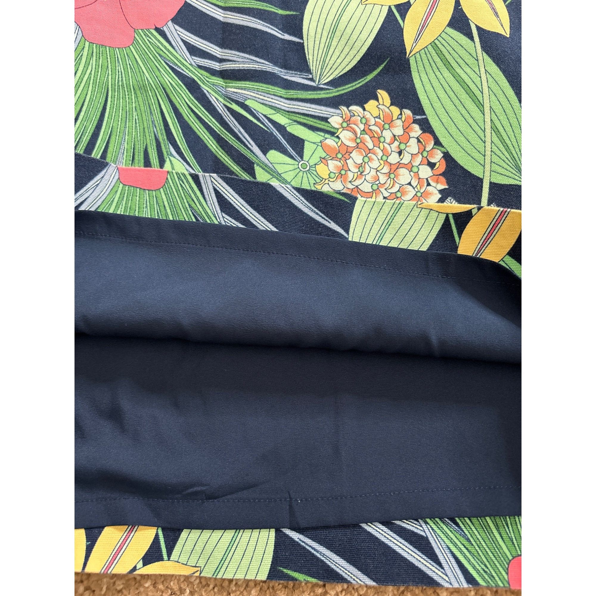 Talbots TALBOTS WOMEN'S COTTON CANVAS A-LINE SKIRT HIBISCUS PRINT SZ Size 28" / US 6 / IT 42 - 3 Thumbnail