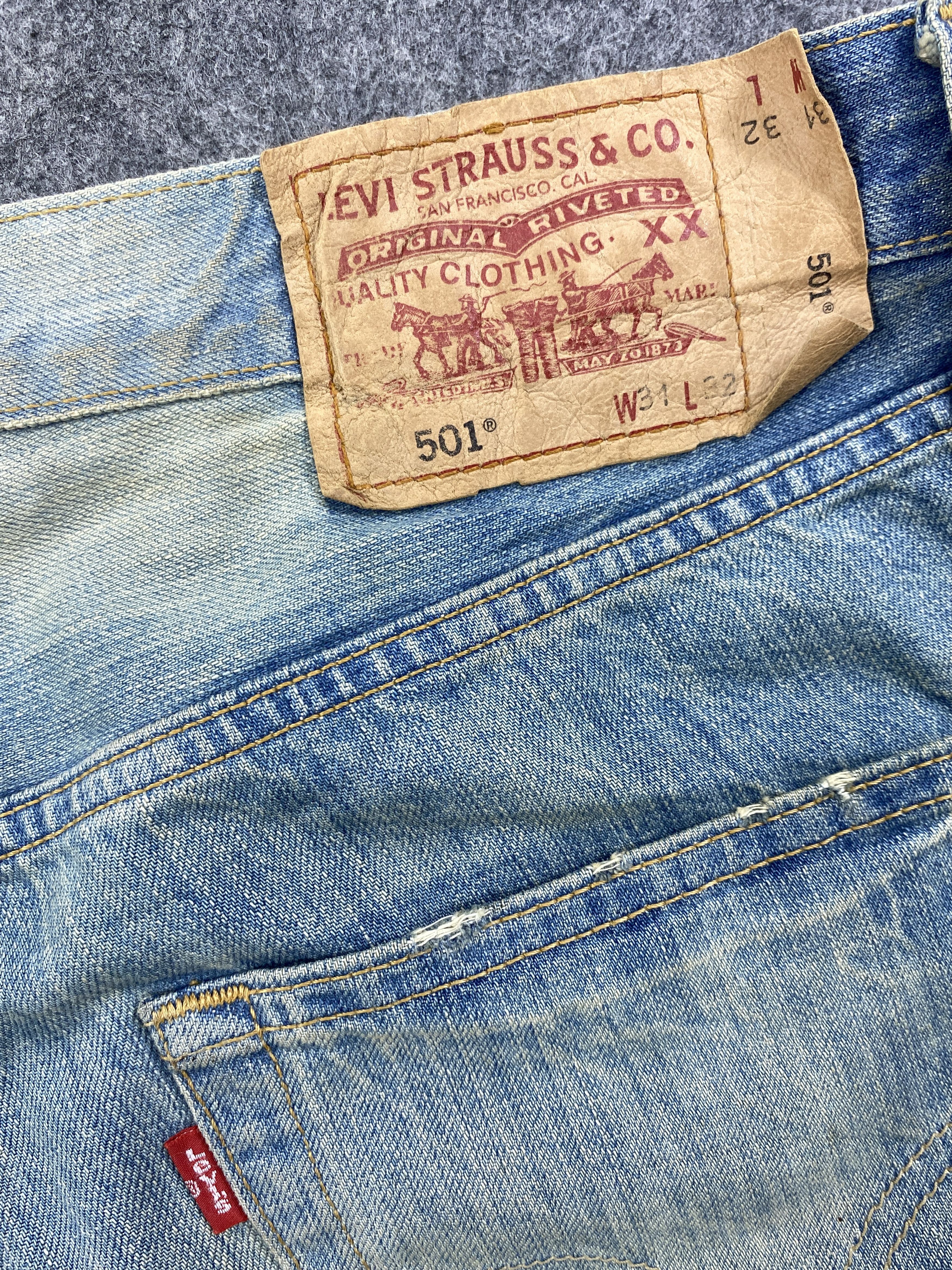 Levi's Dirty Blue Wash Vintage Levi's 501 Jeans 31x33 Denim -JN1513 Size US 31 - 10 Thumbnail
