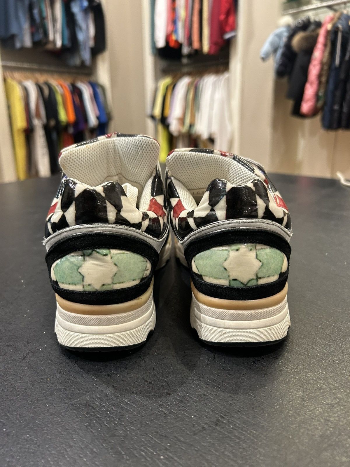 Chanel Chanel Runner Floral Sneakers Size US 6 / IT 36 - 5 Thumbnail