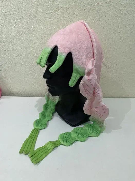 Cartoon Network × Disney Demon Slayer Kanroji Mitsuri Beanie Hat Size ONE SIZE - 3 Thumbnail