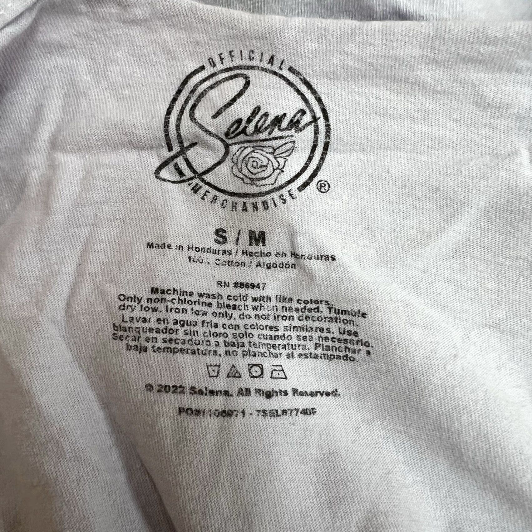 Vintage Selena Queen of Tejano Distressed T-Shirt Purple Adult M Short Sleeve Regular Fit Womens Size M / US 6-8 / IT 42-44 - 5 Thumbnail
