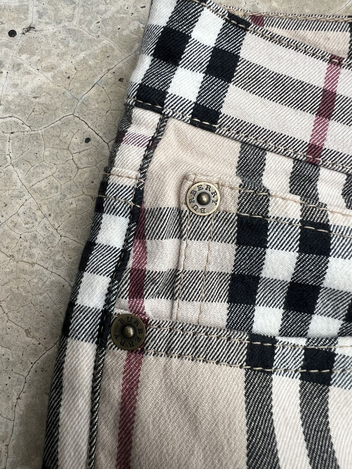 Burberry × Designer Burberry London Nova Check Pants Size 26" / US 2 / IT 38 - 3 Thumbnail
