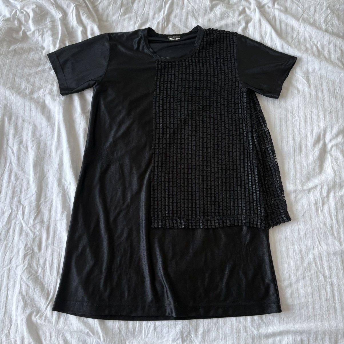 CDG by Comme des Garcons × Comme des Garcons × Comme des Garcons Homme Plus Comme Des Garçons Homme Plus AW19 Half Drape Black T-Shirt Size US S / EU 44-46 / 1 - 1 Thumbnail