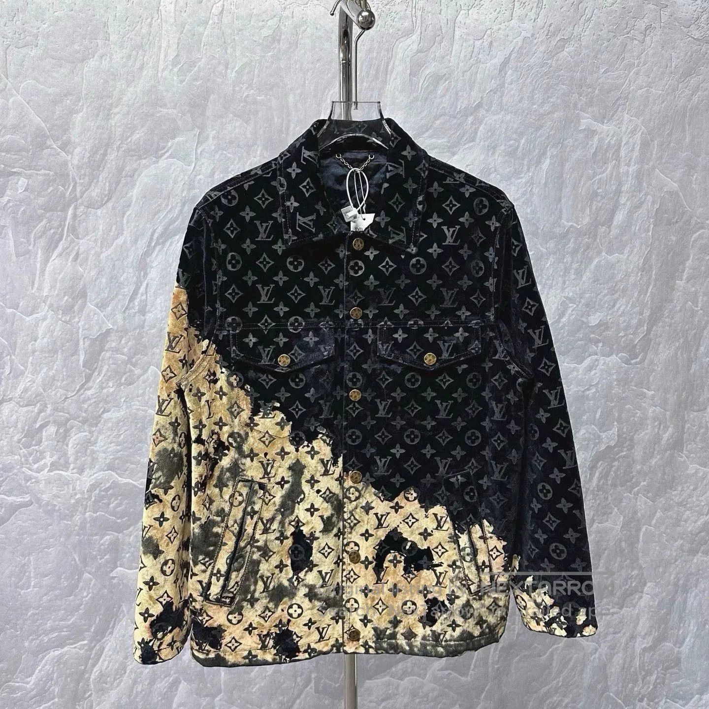 Louis Vuitton louis vuitton fiery clouds denim jacket. Size US L / EU 52-54 / 3 - 1 Thumbnail