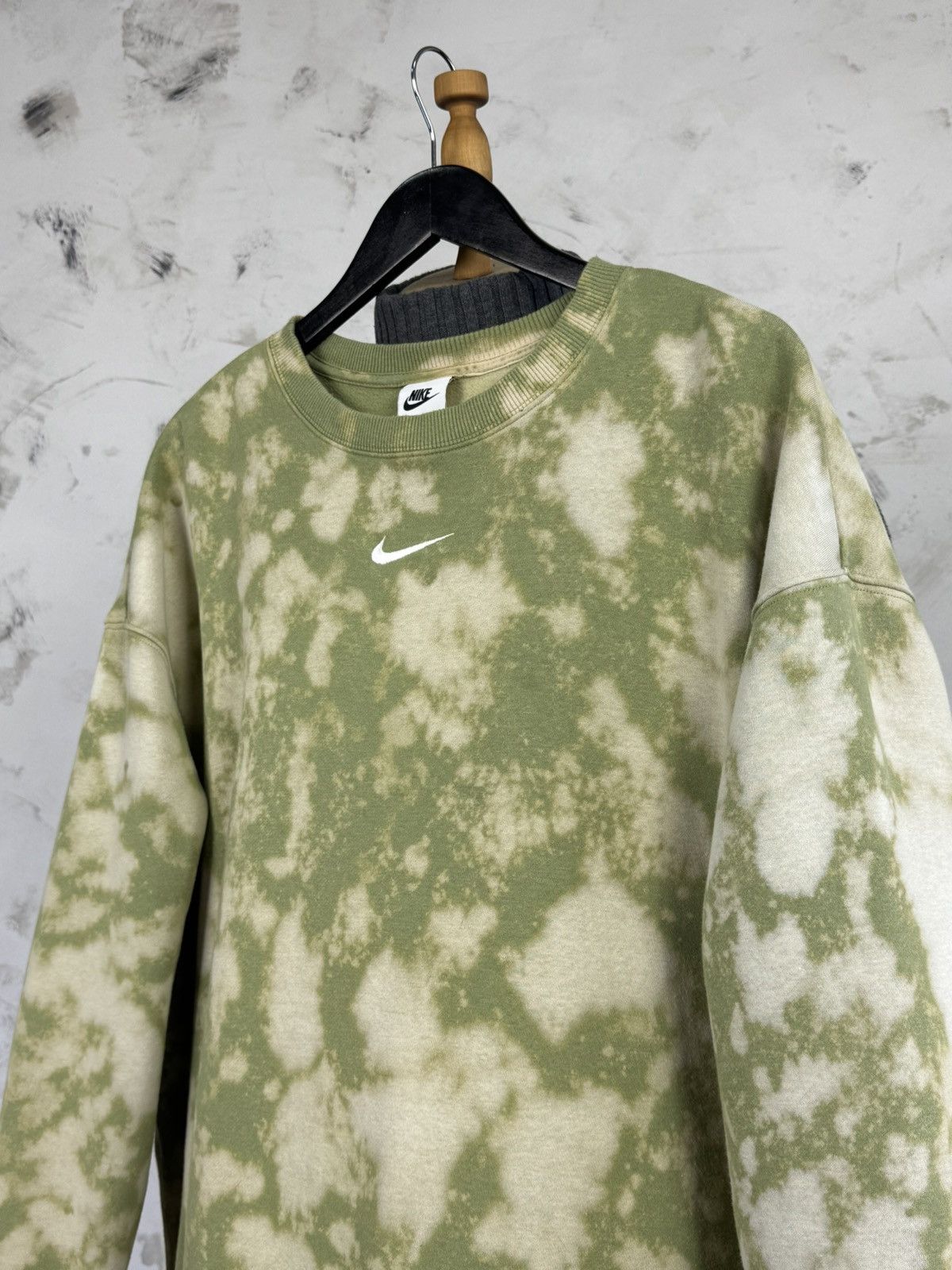 Nike Nike Center Swoosh Custom Sweatshirt Size L - XL Size US XL / EU 56 / 4 - 2 Thumbnail
