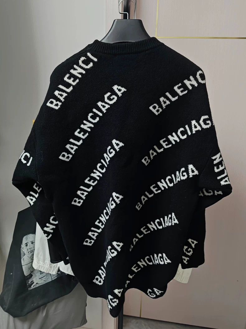 Balenciaga Balenciaga 22ss full-print knitted jacquard sweater 2502-Ne Size US S / EU 44-46 / 1 - 3 Thumbnail