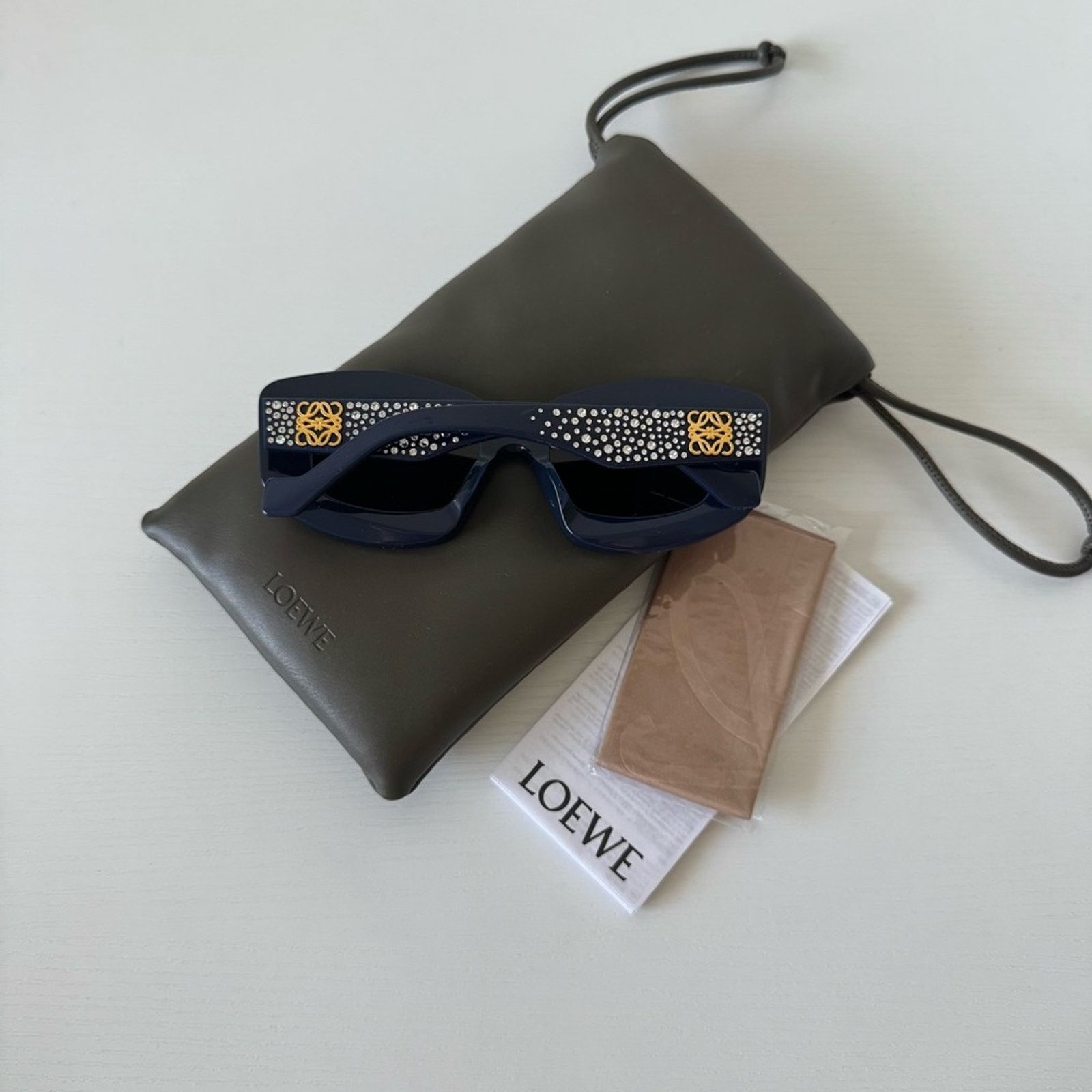 Loewe NWT Loewe Crystal Sunglasses LW4114IS 90A Blue Authentic Size ONE SIZE - 15 Thumbnail