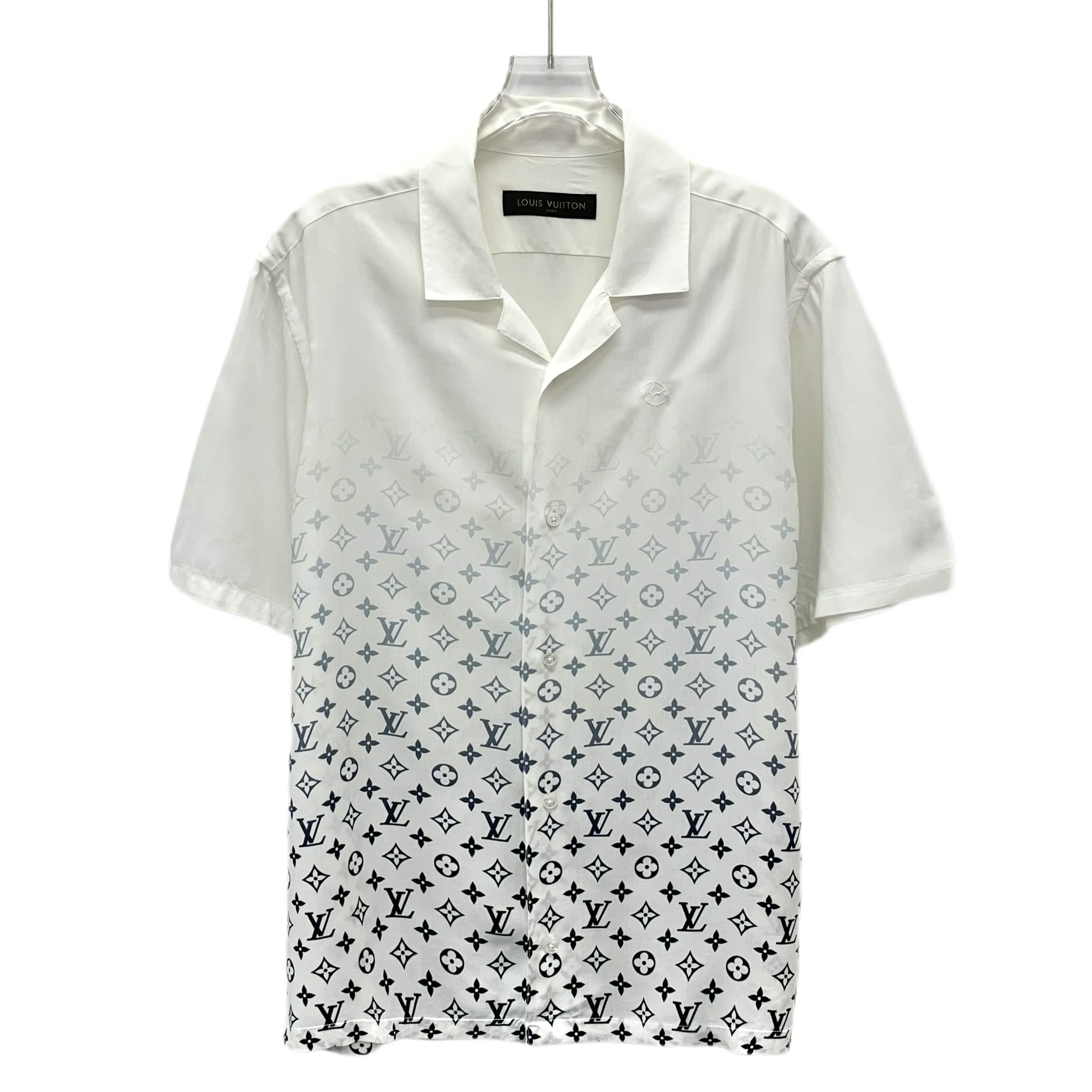 Louis Vuitton LV Gradient Monogram Shirt White (L) Size US S / EU 44-46 / 1 - 1 Thumbnail